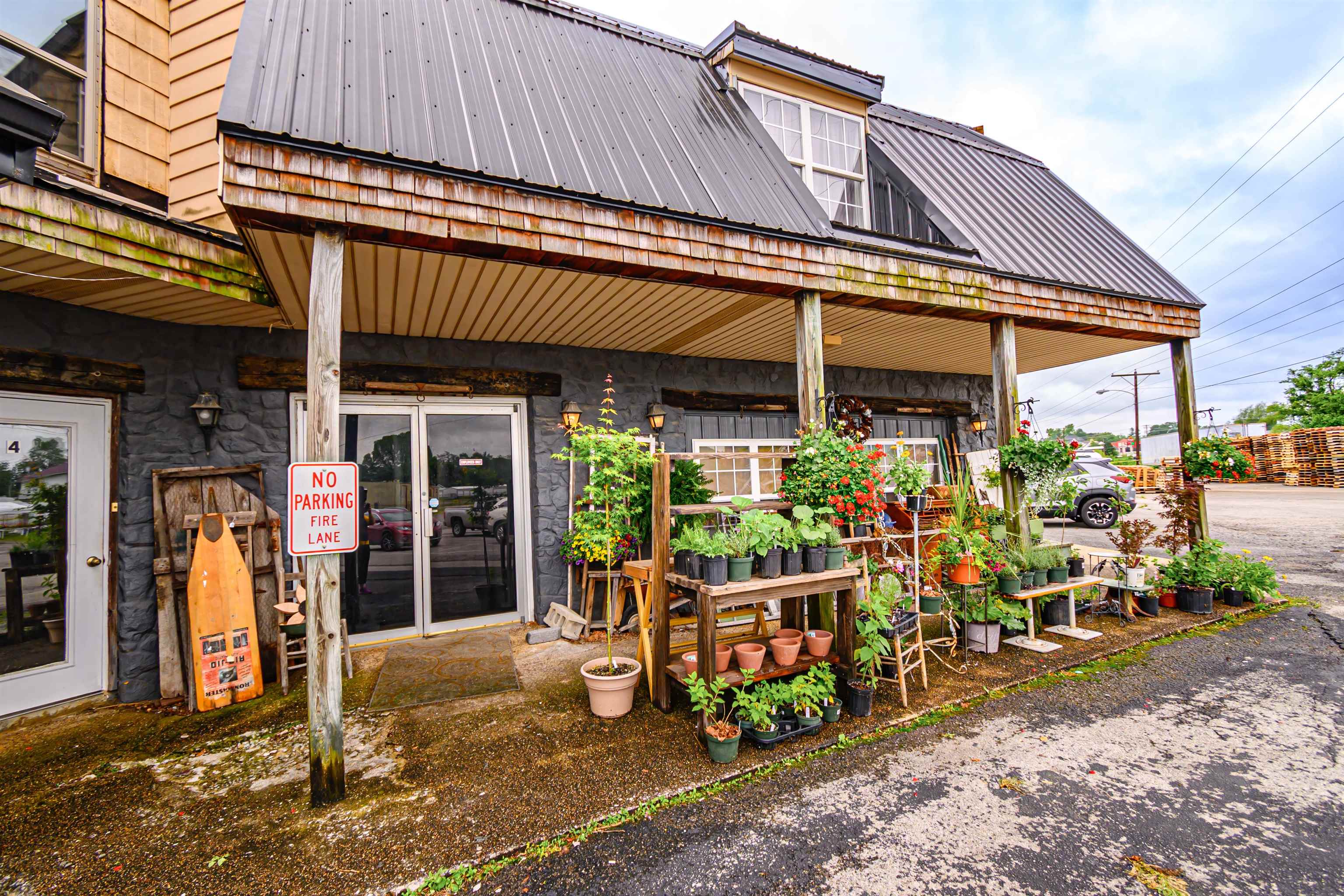 30 Big John Drive, Greenville, Kentucky 42345, ,Mixed Use,For Sale,Big John Drive,89638