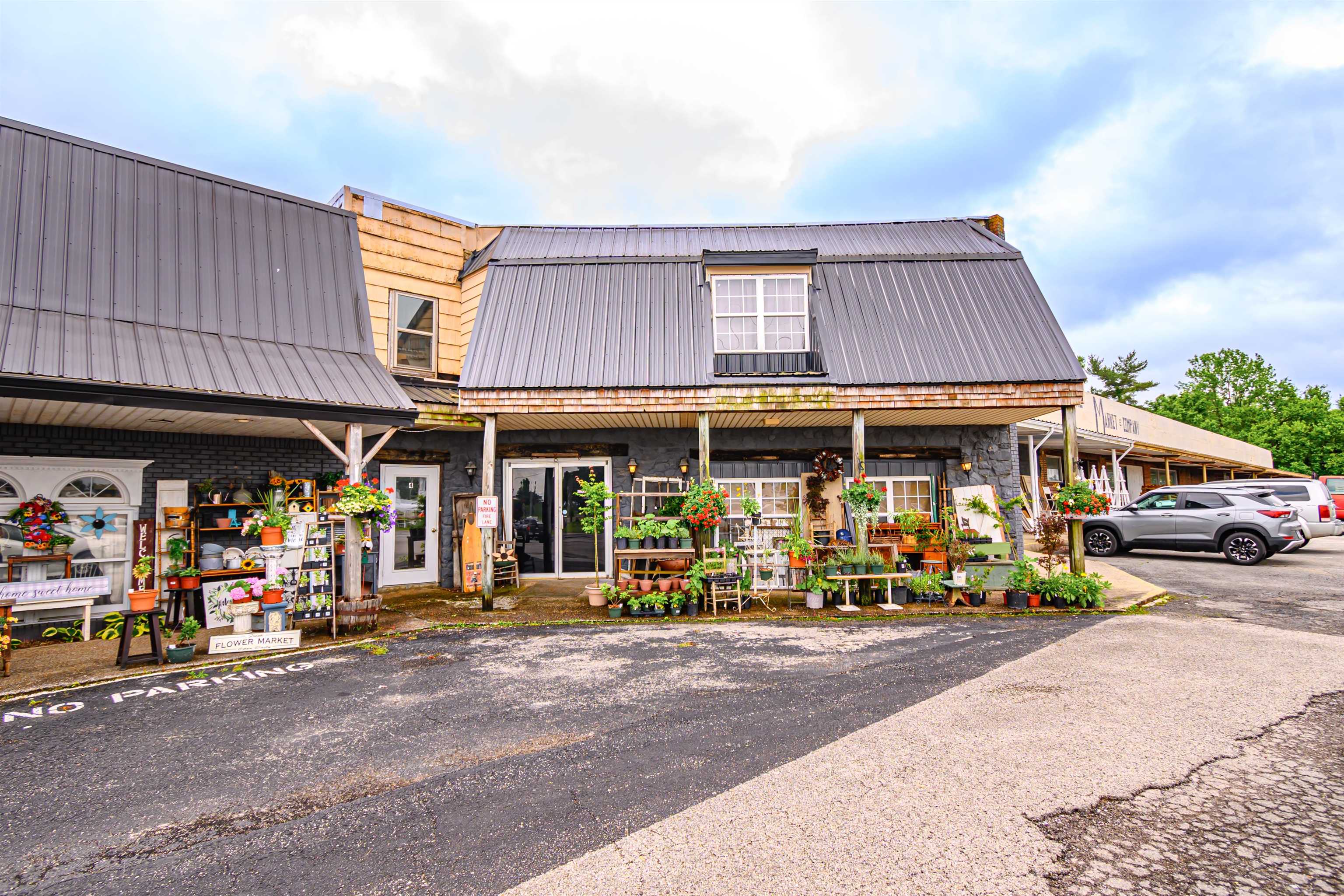 30 Big John Drive, Greenville, Kentucky 42345, ,Mixed Use,For Sale,Big John Drive,89638