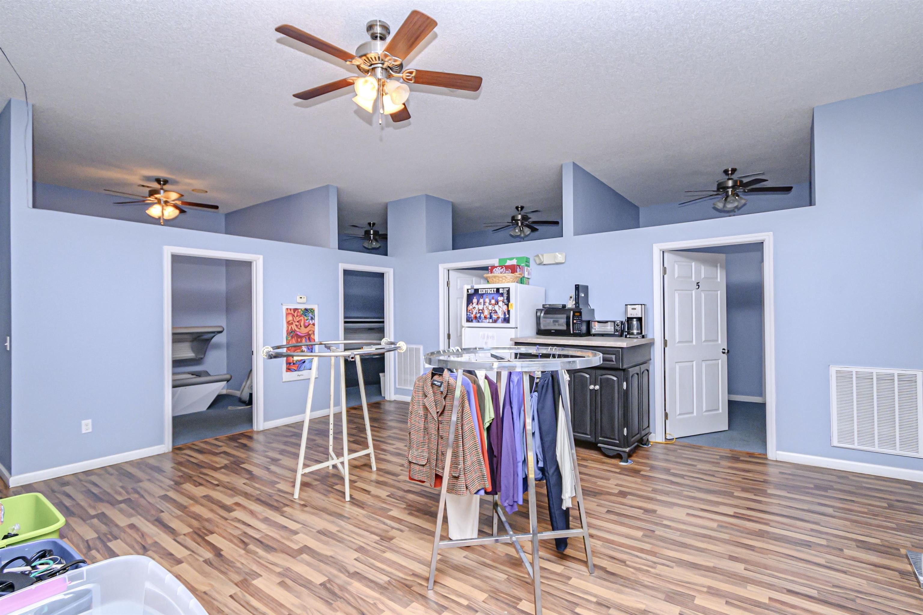 30 Big John Drive, Greenville, Kentucky 42345, ,Mixed Use,For Sale,Big John Drive,89638