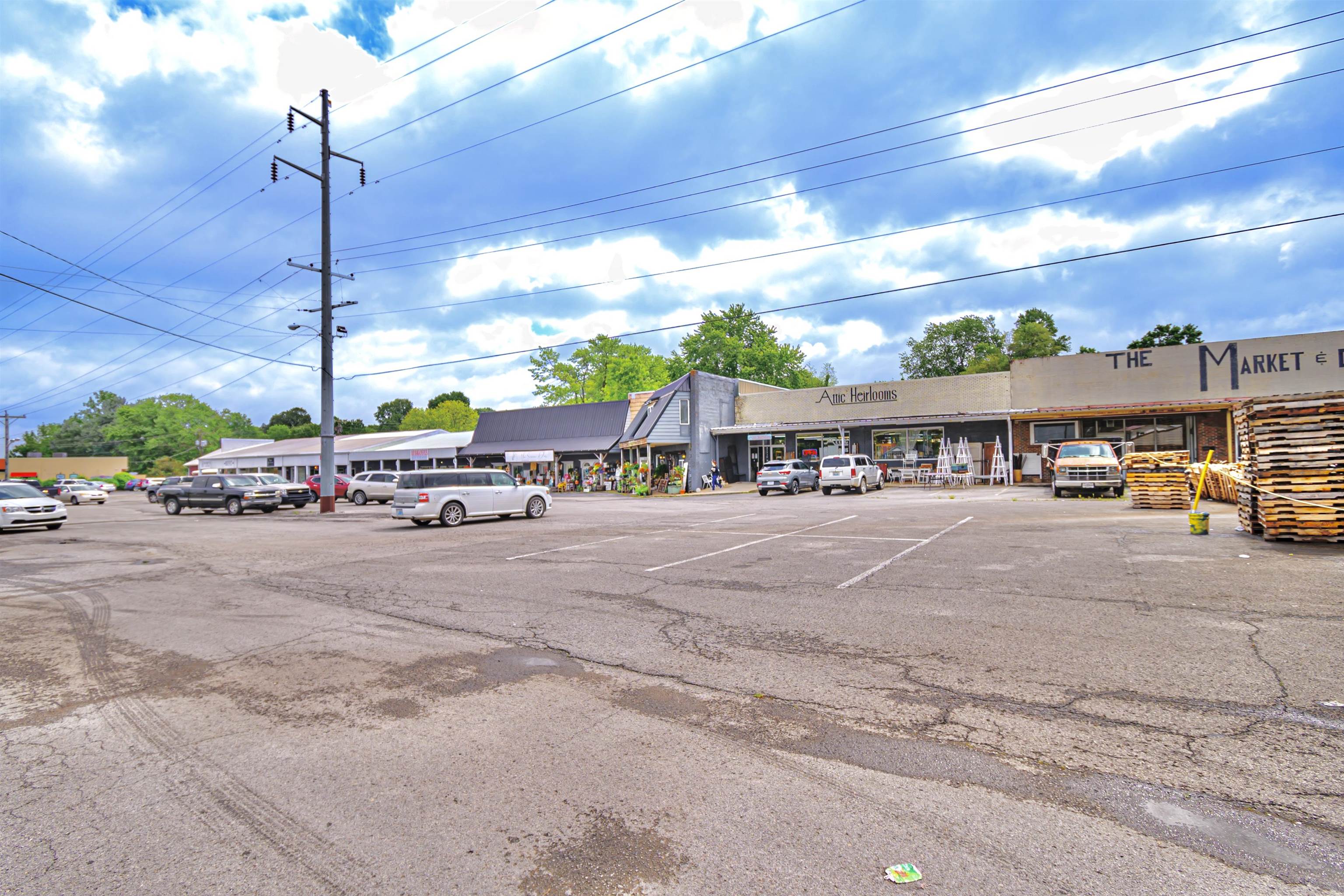30 Big John Drive, Greenville, Kentucky 42345, ,Mixed Use,For Sale,Big John Drive,89638