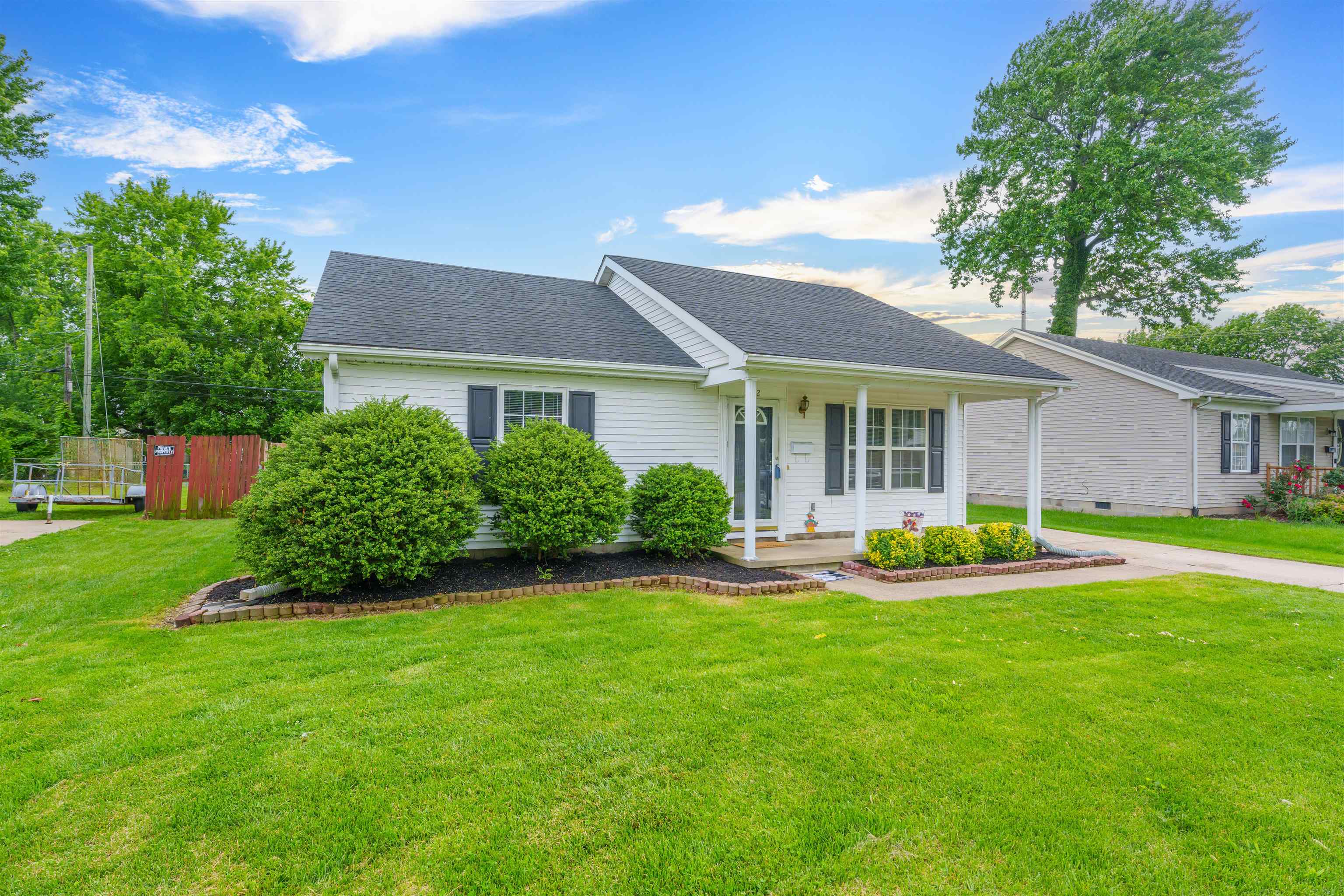 3012 Flamingo Dr., Owensboro, Kentucky 42301, 2 Bedrooms Bedrooms, ,1 BathroomBathrooms,Single Family Residence,For Sale,Flamingo Dr.,89641
