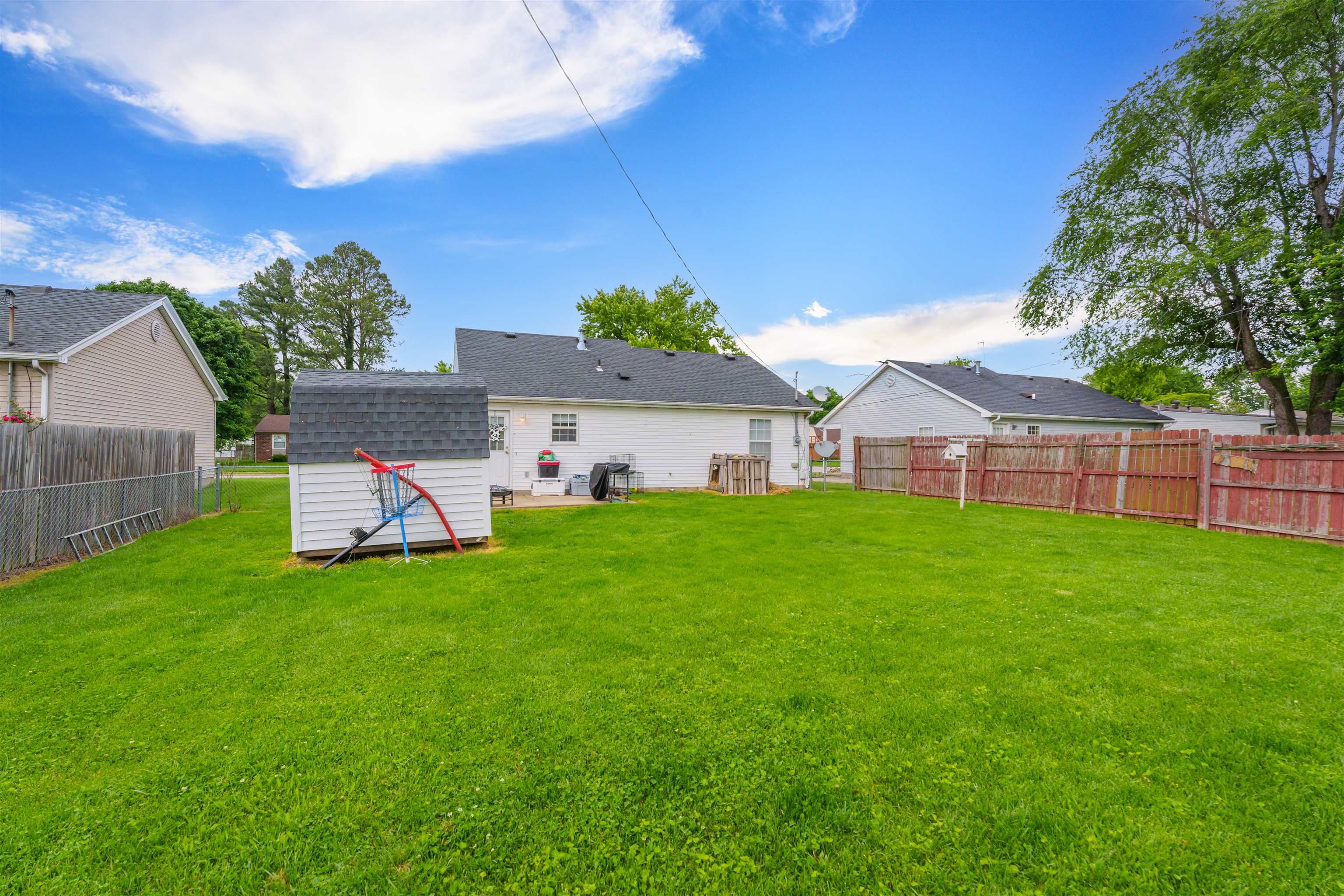 3012 Flamingo Dr., Owensboro, Kentucky 42301, 2 Bedrooms Bedrooms, ,1 BathroomBathrooms,Single Family Residence,For Sale,Flamingo Dr.,89641