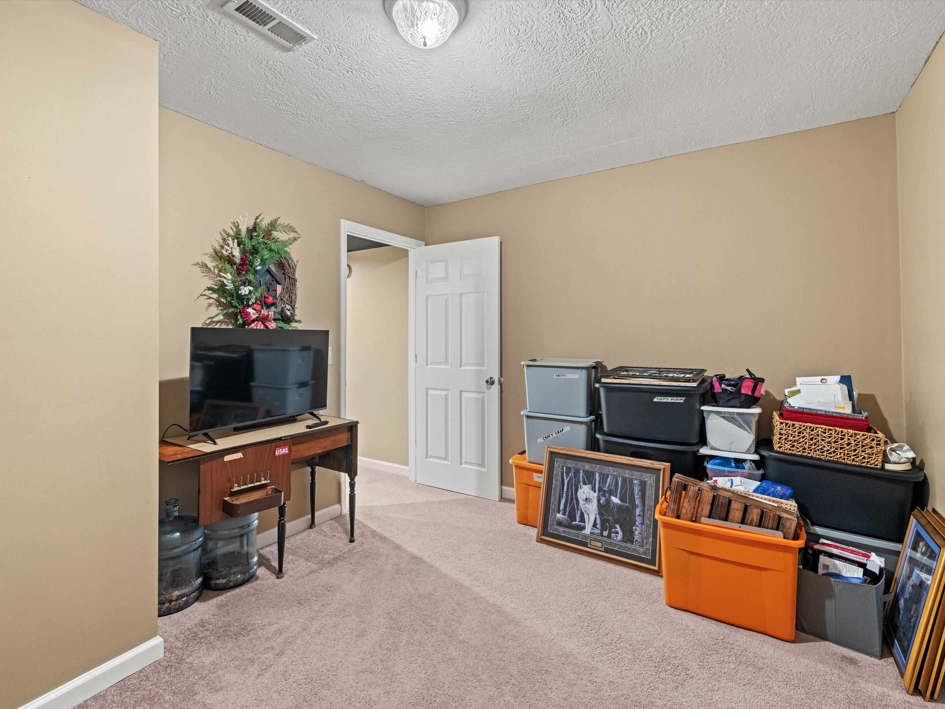 2860 Happy Hollow Road, Hawesville, Kentucky 42348, 3 Bedrooms Bedrooms, ,2 BathroomsBathrooms,Single Family Residence,For Sale,Happy Hollow Road,89644