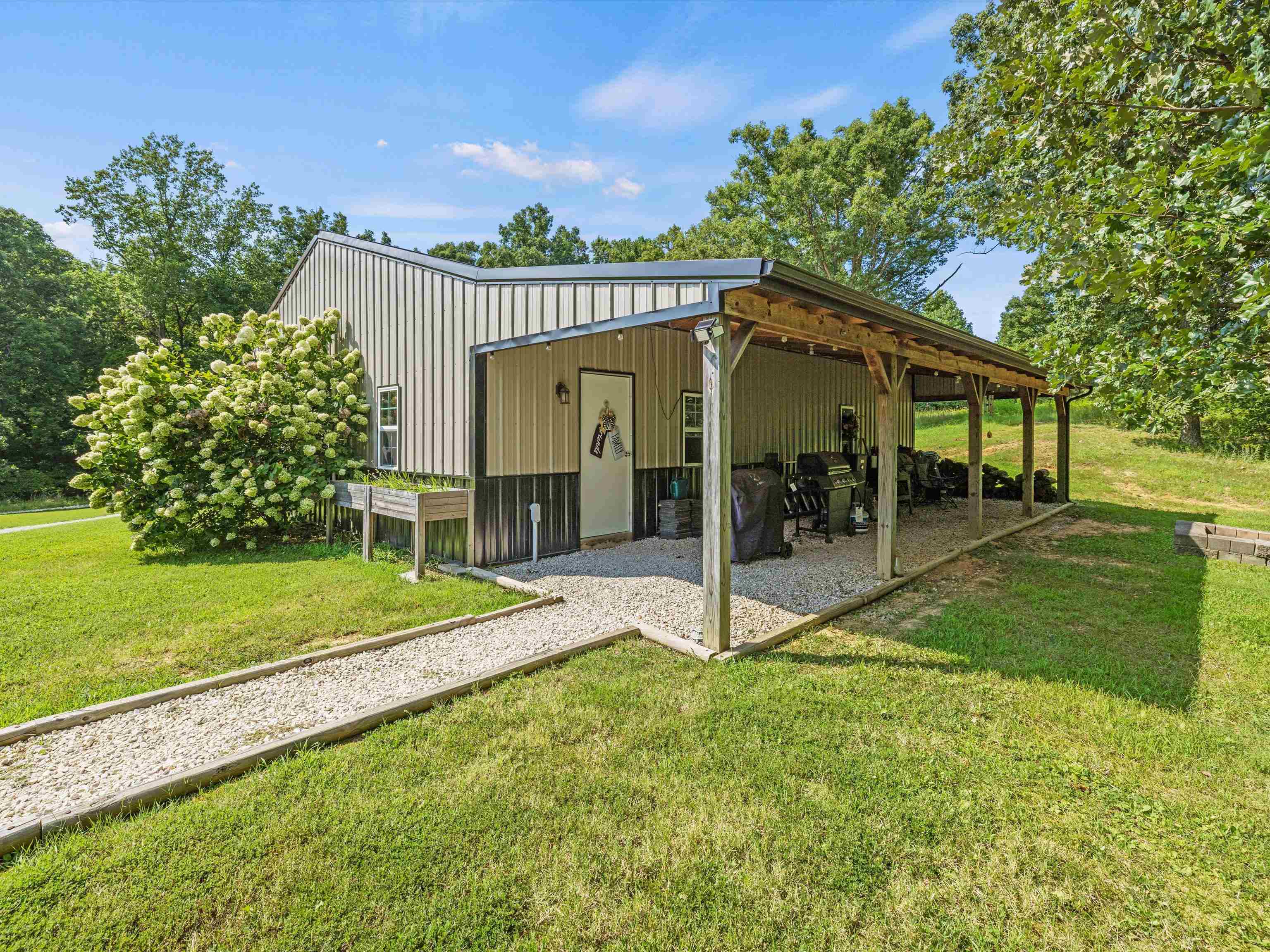2860 Happy Hollow Road, Hawesville, Kentucky 42348, 3 Bedrooms Bedrooms, ,2 BathroomsBathrooms,Single Family Residence,For Sale,Happy Hollow Road,89644