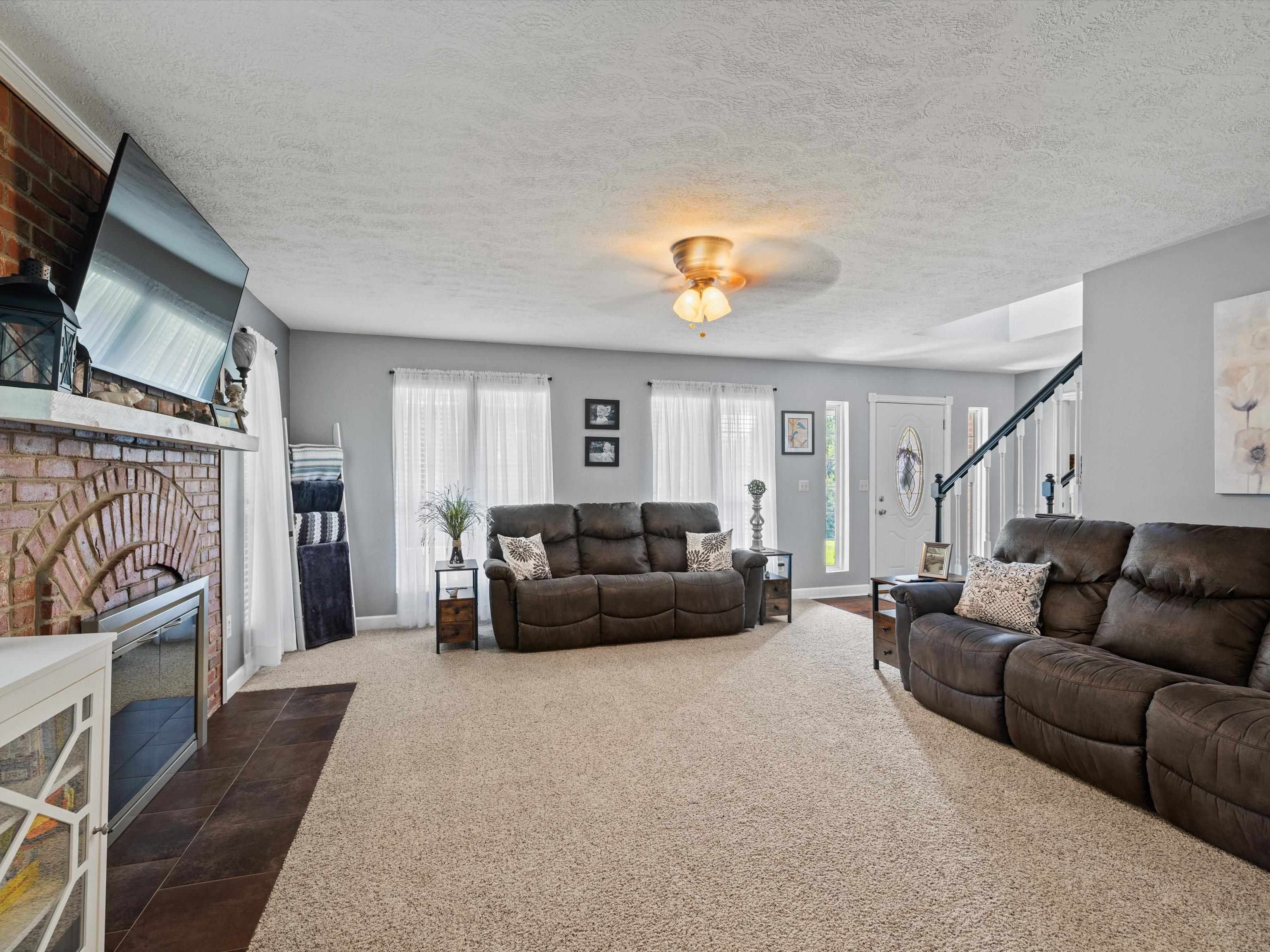 2860 Happy Hollow Road, Hawesville, Kentucky 42348, 3 Bedrooms Bedrooms, ,2 BathroomsBathrooms,Single Family Residence,For Sale,Happy Hollow Road,89644