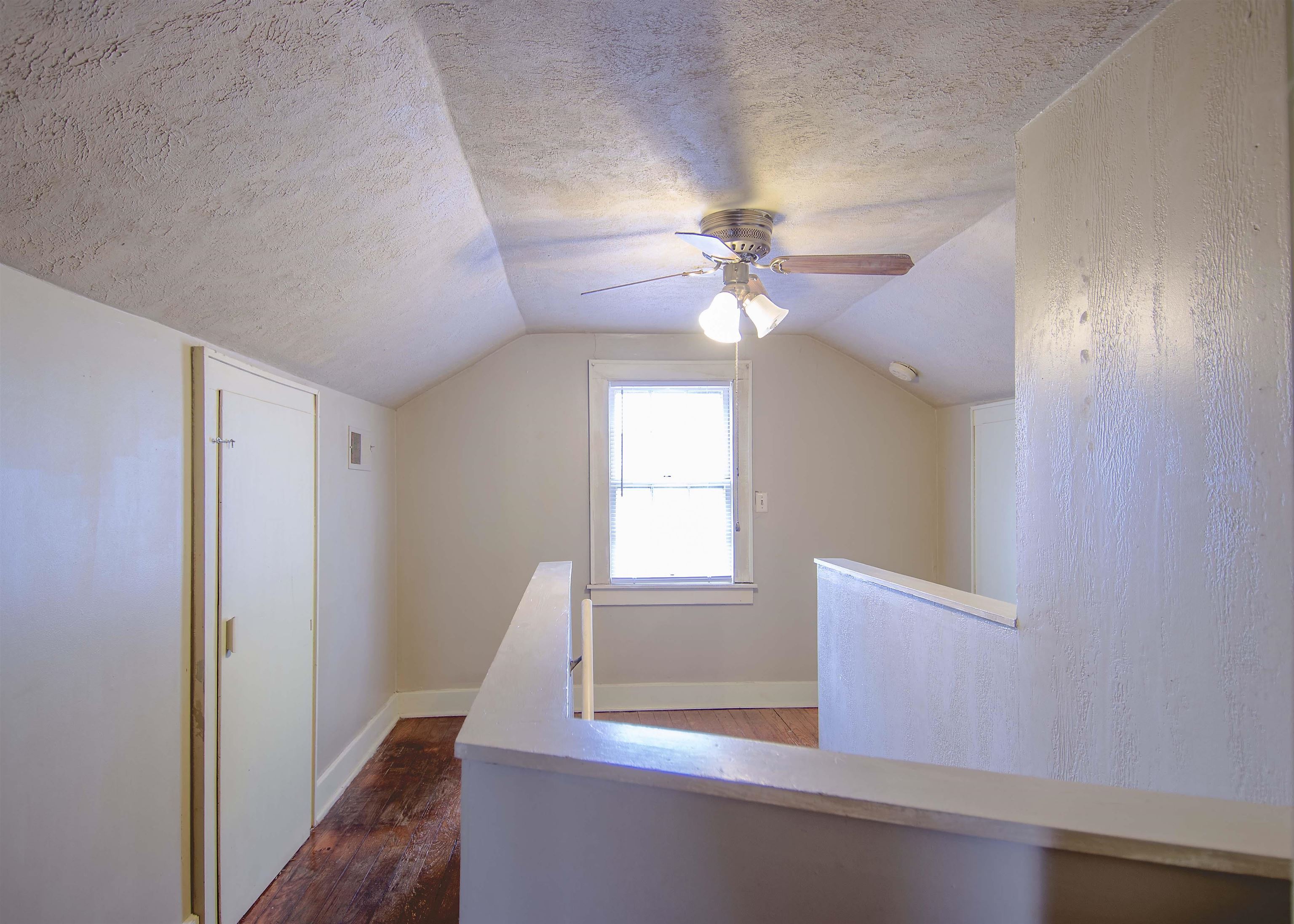 407 22nd Street, Owensboro, Kentucky 42303, 4 Bedrooms Bedrooms, ,1 BathroomBathrooms,Single Family Residence,For Sale,22nd Street,89650