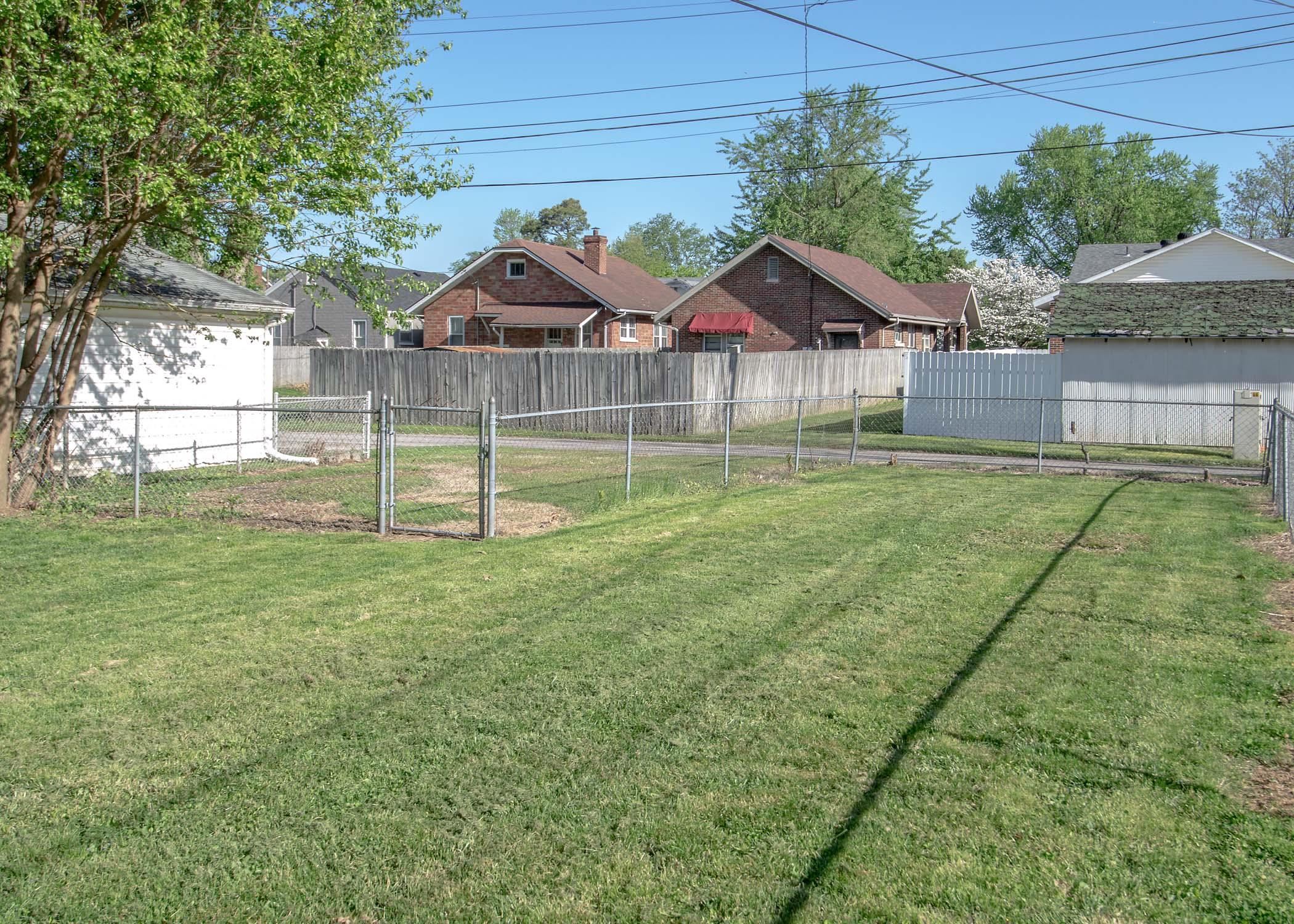 407 22nd Street, Owensboro, Kentucky 42303, 4 Bedrooms Bedrooms, ,1 BathroomBathrooms,Single Family Residence,For Sale,22nd Street,89650