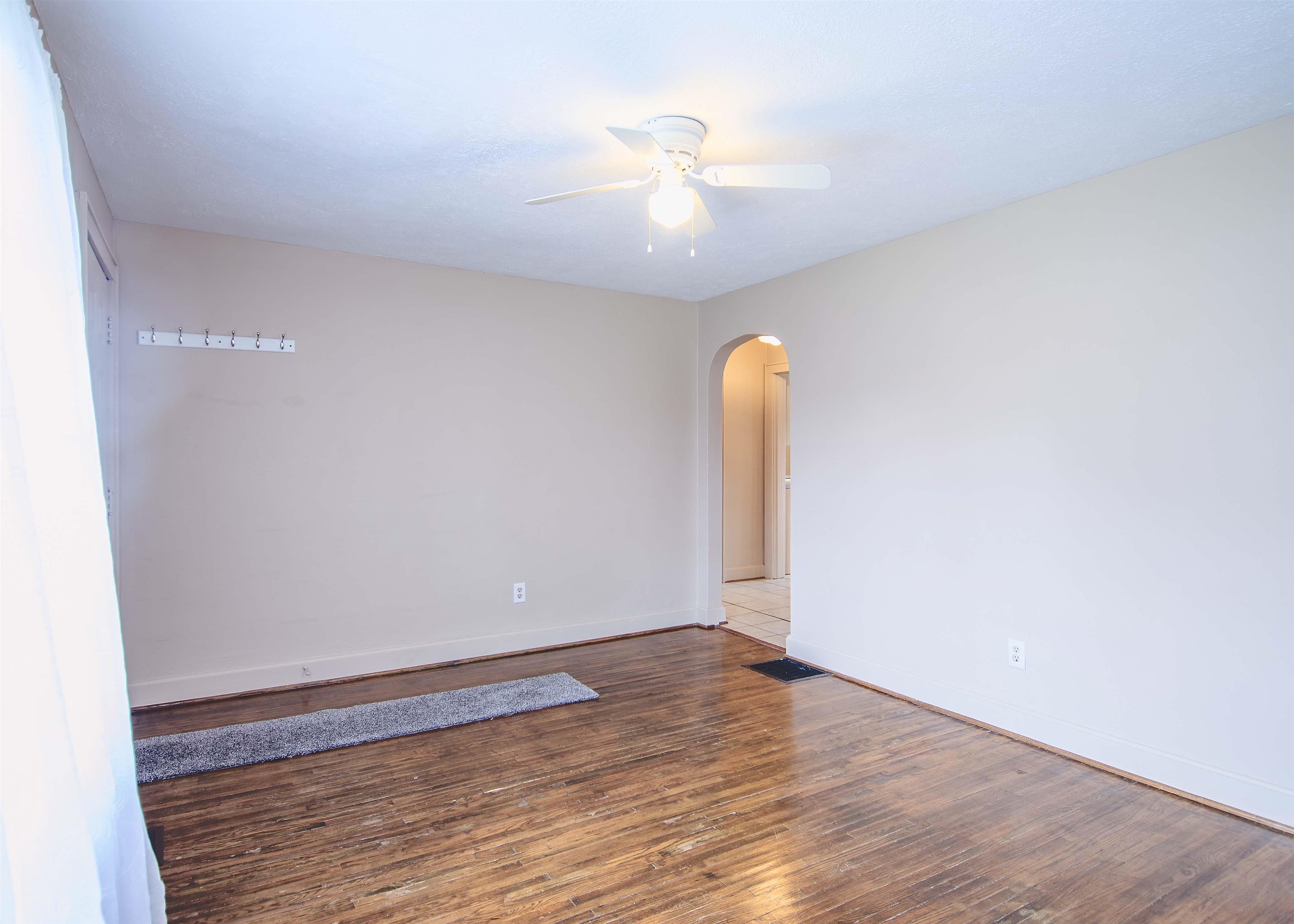 407 22nd Street, Owensboro, Kentucky 42303, 4 Bedrooms Bedrooms, ,1 BathroomBathrooms,Single Family Residence,For Sale,22nd Street,89650