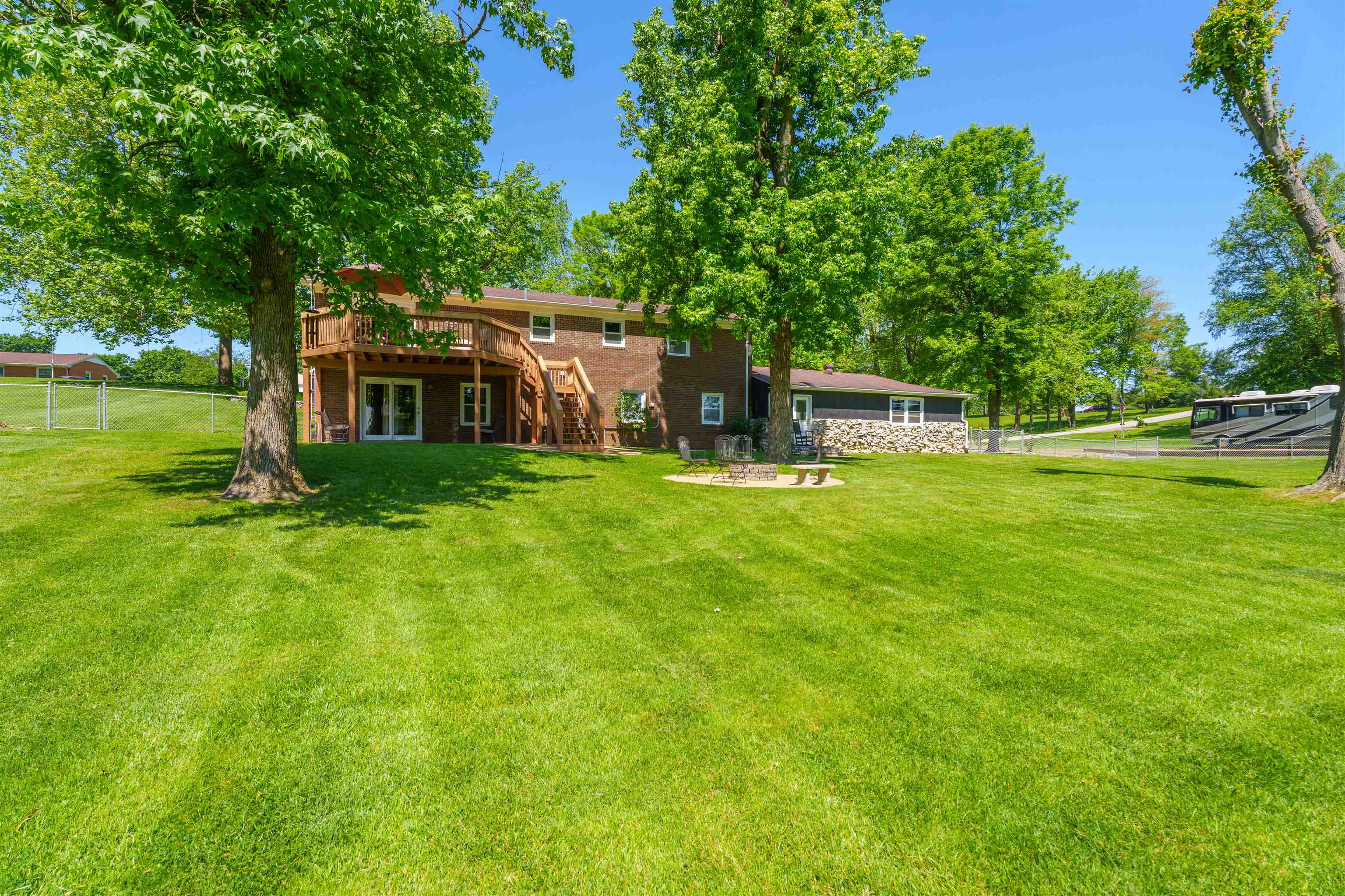 4721 Becker Drive, Owensboro, Kentucky 42303, 3 Bedrooms Bedrooms, ,2 BathroomsBathrooms,Single Family Residence,For Sale,Becker Drive,89651