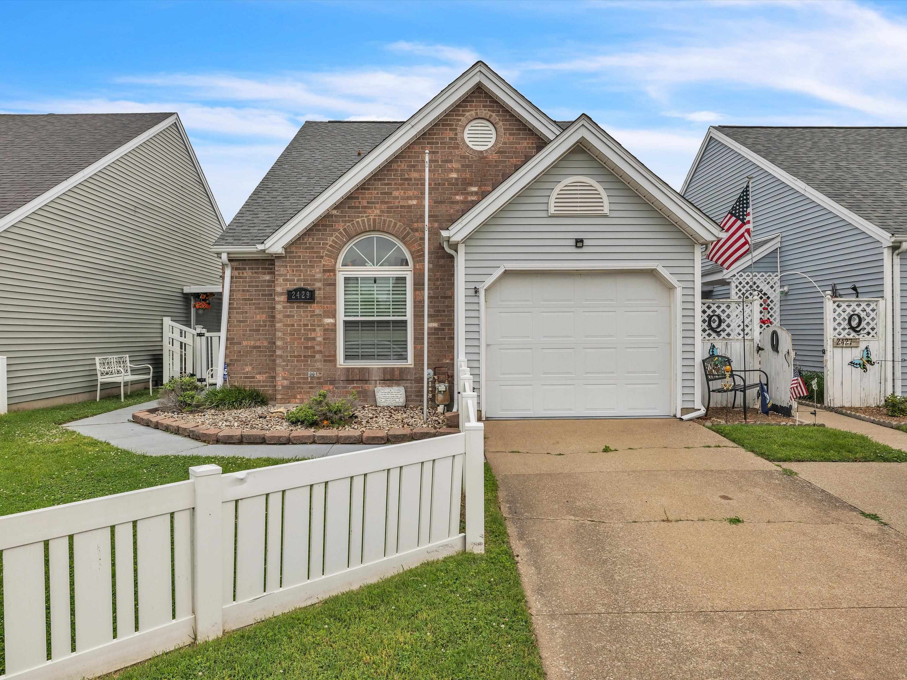 2429 Elder Dr, Owensboro, Kentucky 42301-6545, 3 Bedrooms Bedrooms, ,2 BathroomsBathrooms,Single Family Residence,For Sale,Elder Dr,89652