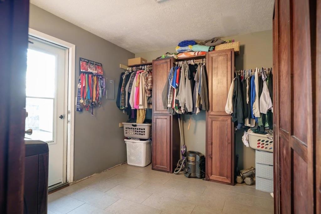 4726 Burstone Ct., Owensboro, Kentucky 42303, 3 Bedrooms Bedrooms, ,1 BathroomBathrooms,Single Family Residence,For Sale,Burstone Ct.,89656