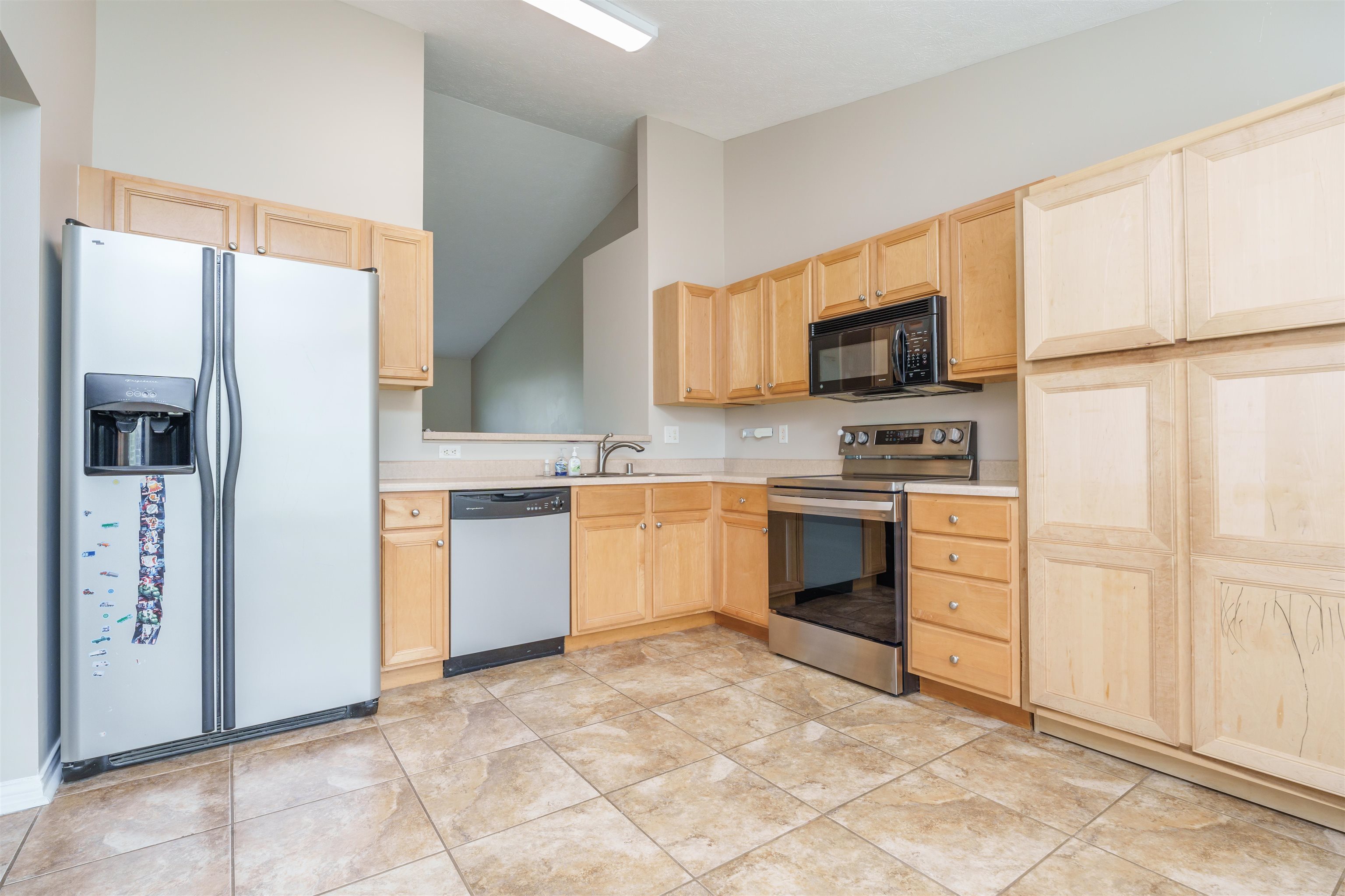2579 Landing Terrace, Owensboro, Kentucky 42303, 3 Bedrooms Bedrooms, ,2 BathroomsBathrooms,Single Family Residence,For Sale,Landing Terrace,89657
