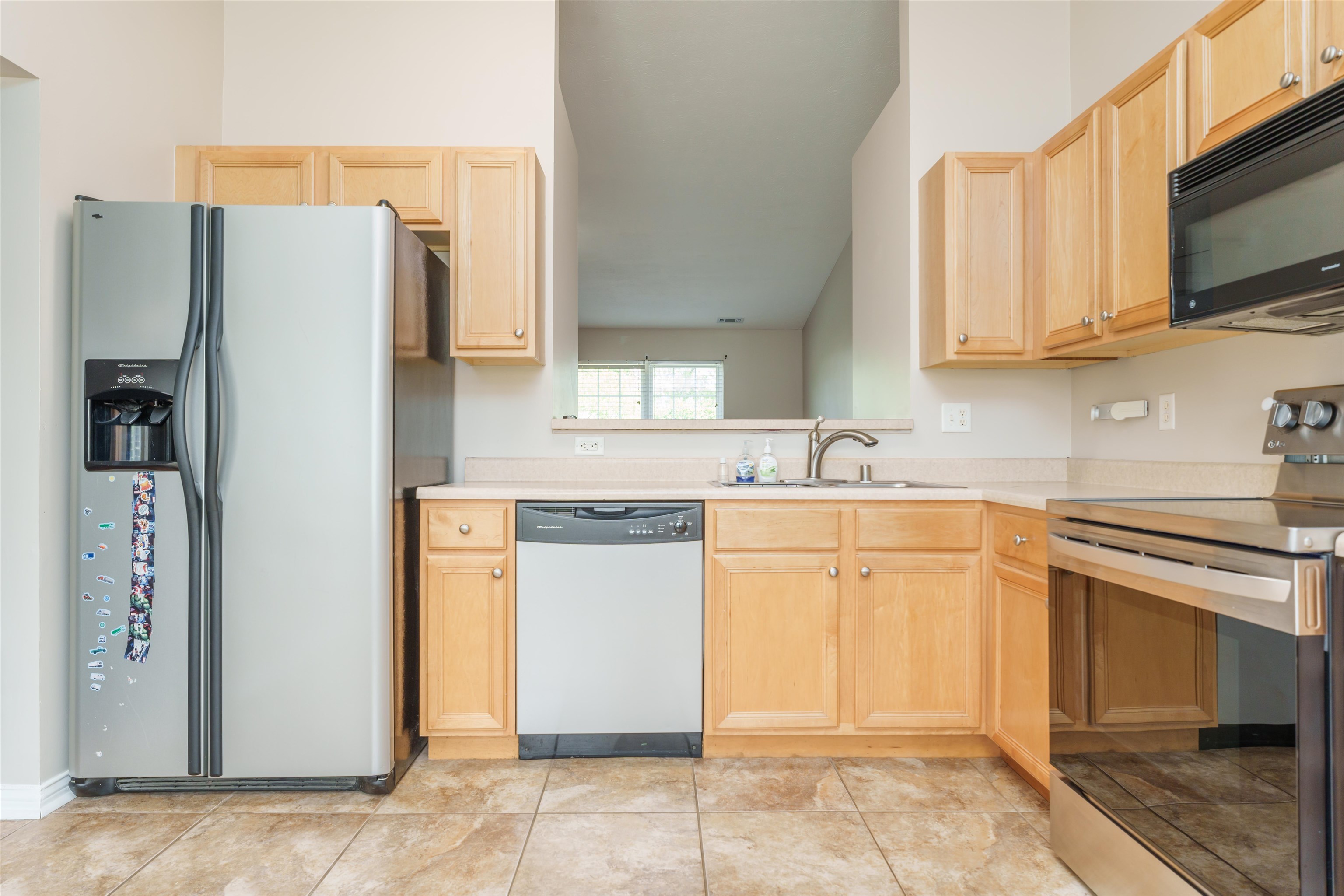 2579 Landing Terrace, Owensboro, Kentucky 42303, 3 Bedrooms Bedrooms, ,2 BathroomsBathrooms,Single Family Residence,For Sale,Landing Terrace,89657