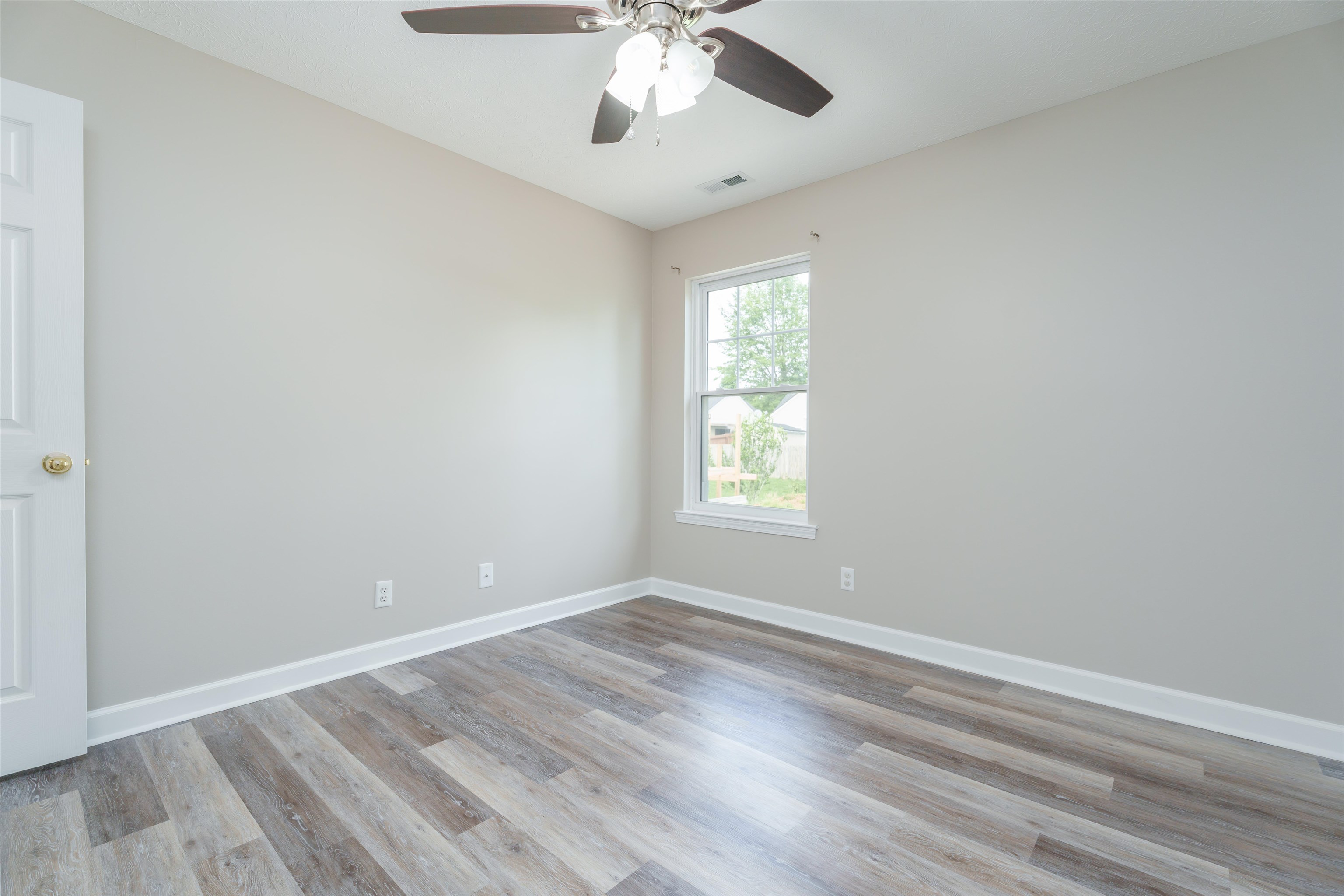 2579 Landing Terrace, Owensboro, Kentucky 42303, 3 Bedrooms Bedrooms, ,2 BathroomsBathrooms,Single Family Residence,For Sale,Landing Terrace,89657