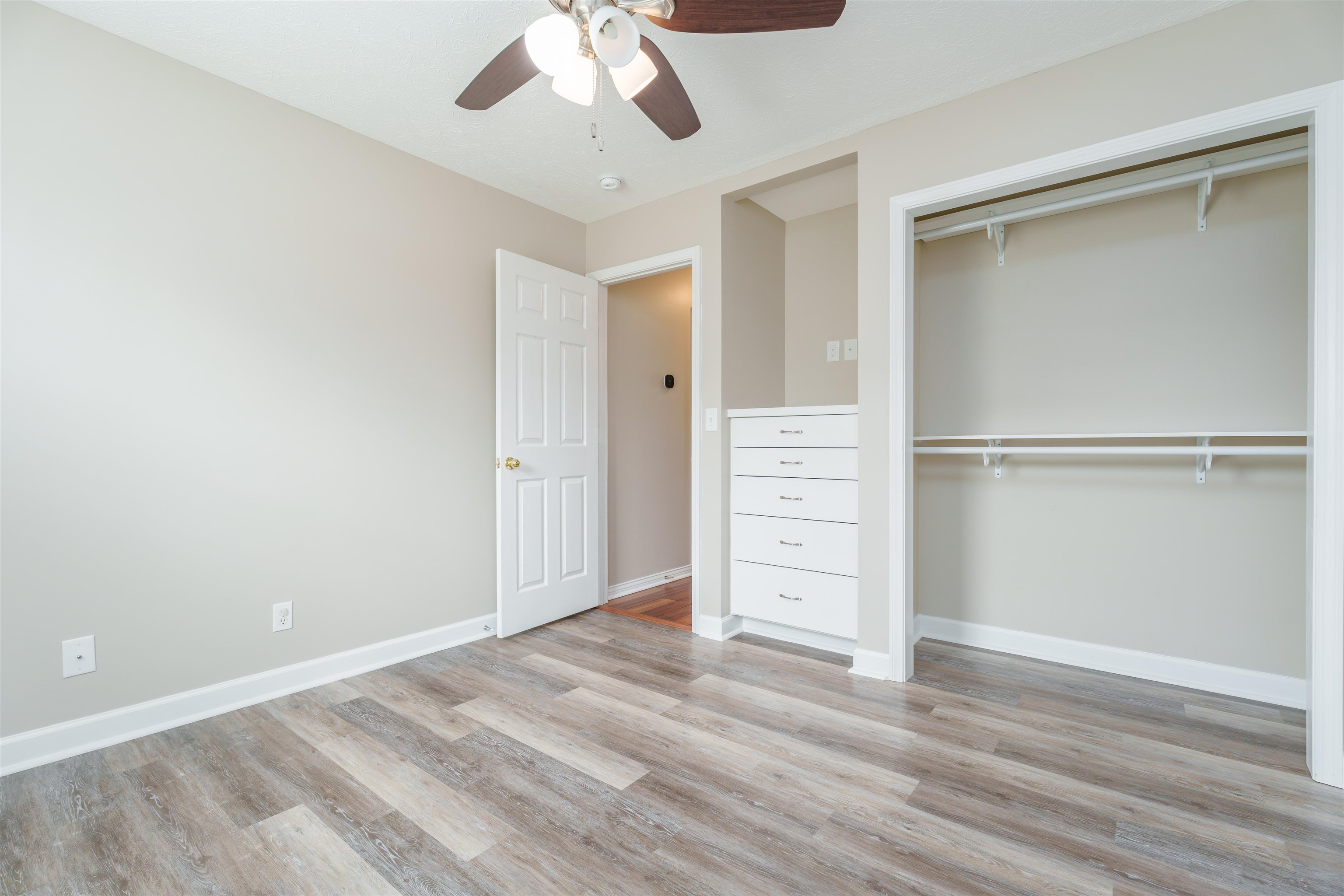 2579 Landing Terrace, Owensboro, Kentucky 42303, 3 Bedrooms Bedrooms, ,2 BathroomsBathrooms,Single Family Residence,For Sale,Landing Terrace,89657