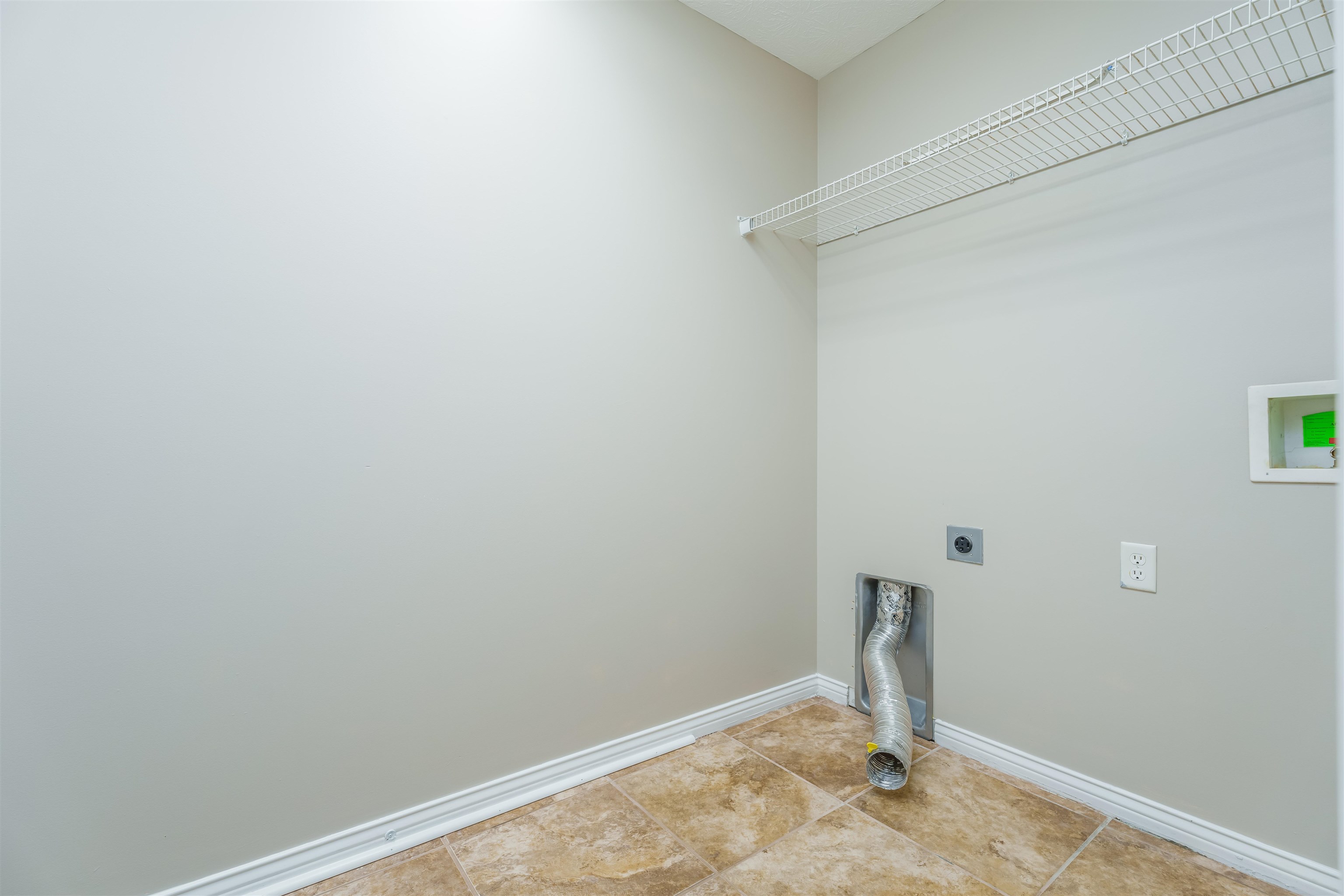 2579 Landing Terrace, Owensboro, Kentucky 42303, 3 Bedrooms Bedrooms, ,2 BathroomsBathrooms,Single Family Residence,For Sale,Landing Terrace,89657