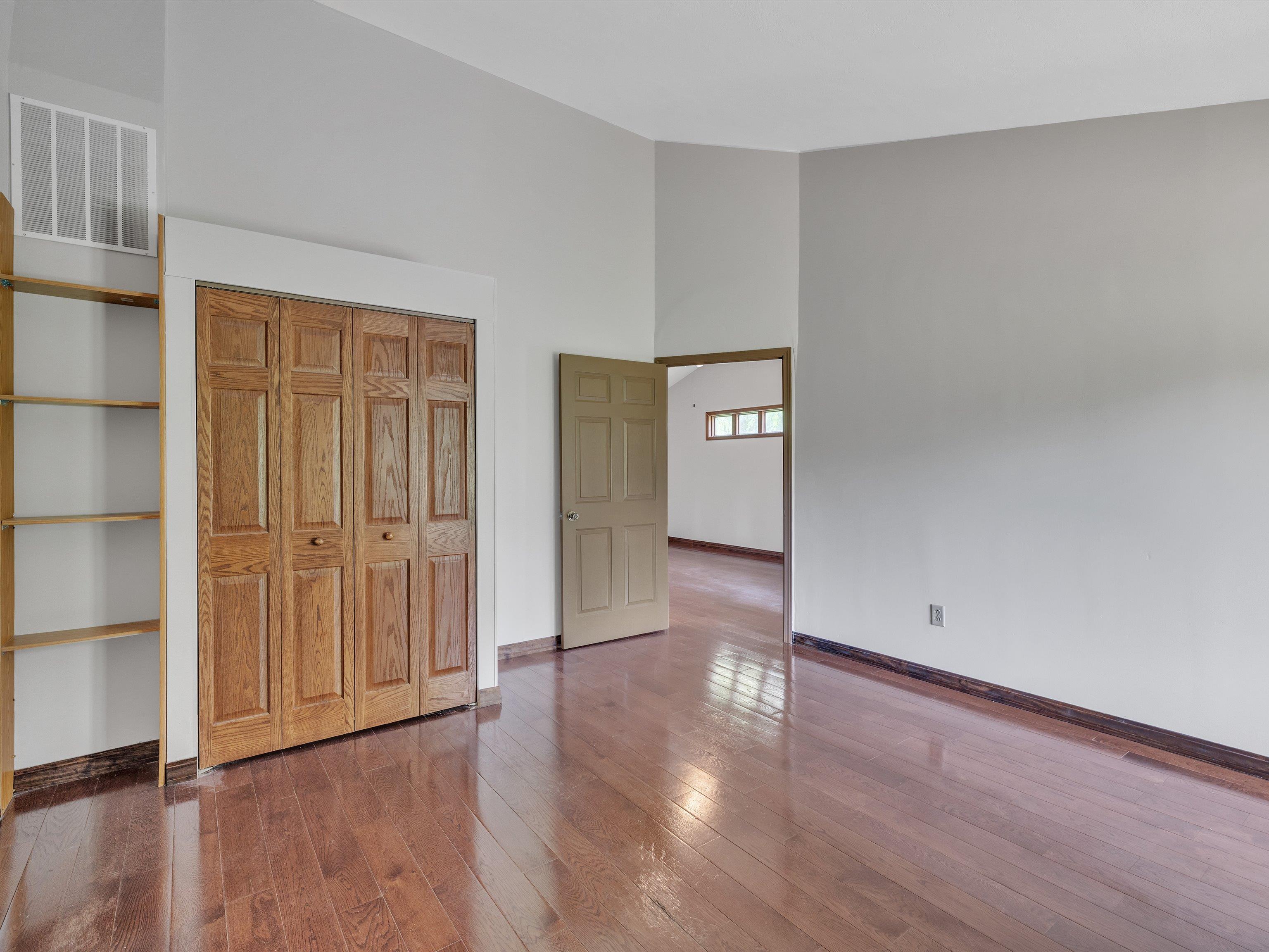4825 Honeysuckle Lane, Owensboro, Kentucky 42303, 2 Bedrooms Bedrooms, ,1 BathroomBathrooms,Single Family Residence,For Sale,Honeysuckle Lane,89659