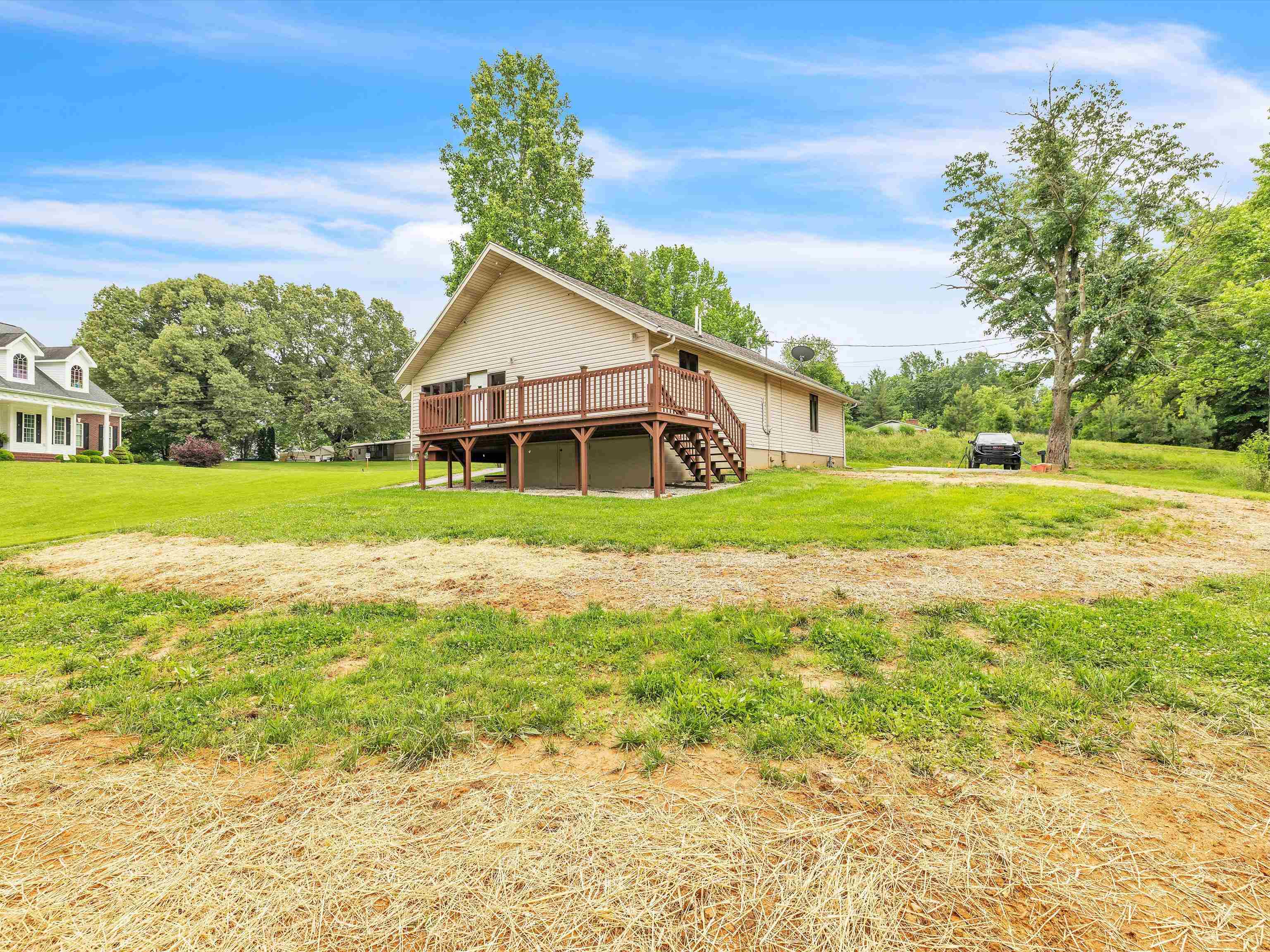 4825 Honeysuckle Lane, Owensboro, Kentucky 42303, 2 Bedrooms Bedrooms, ,1 BathroomBathrooms,Single Family Residence,For Sale,Honeysuckle Lane,89659