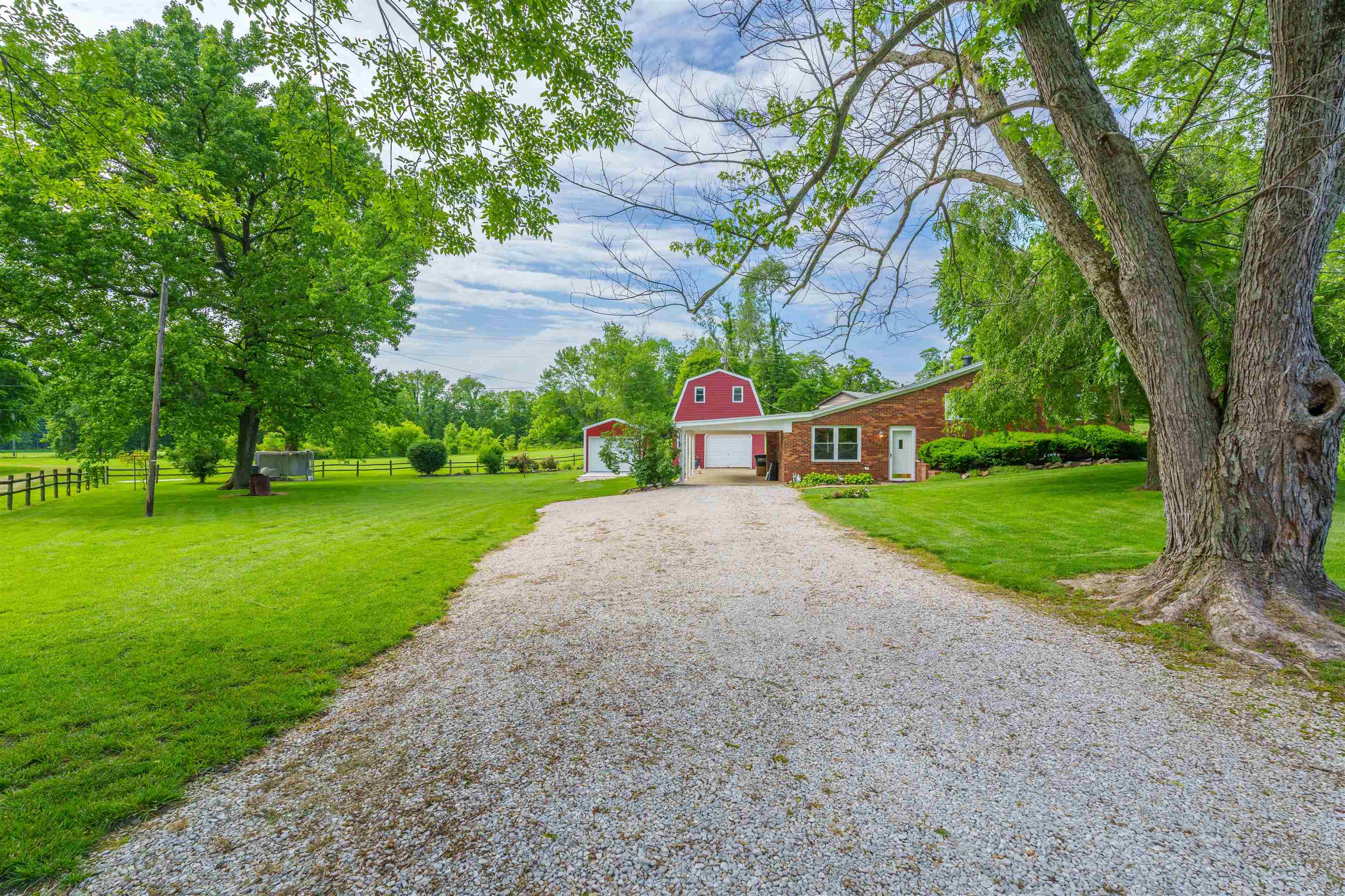 1727 Fayette Drive, Owensboro, Kentucky 42303, 3 Bedrooms Bedrooms, ,1 BathroomBathrooms,Single Family Residence,For Sale,Fayette Drive,89660