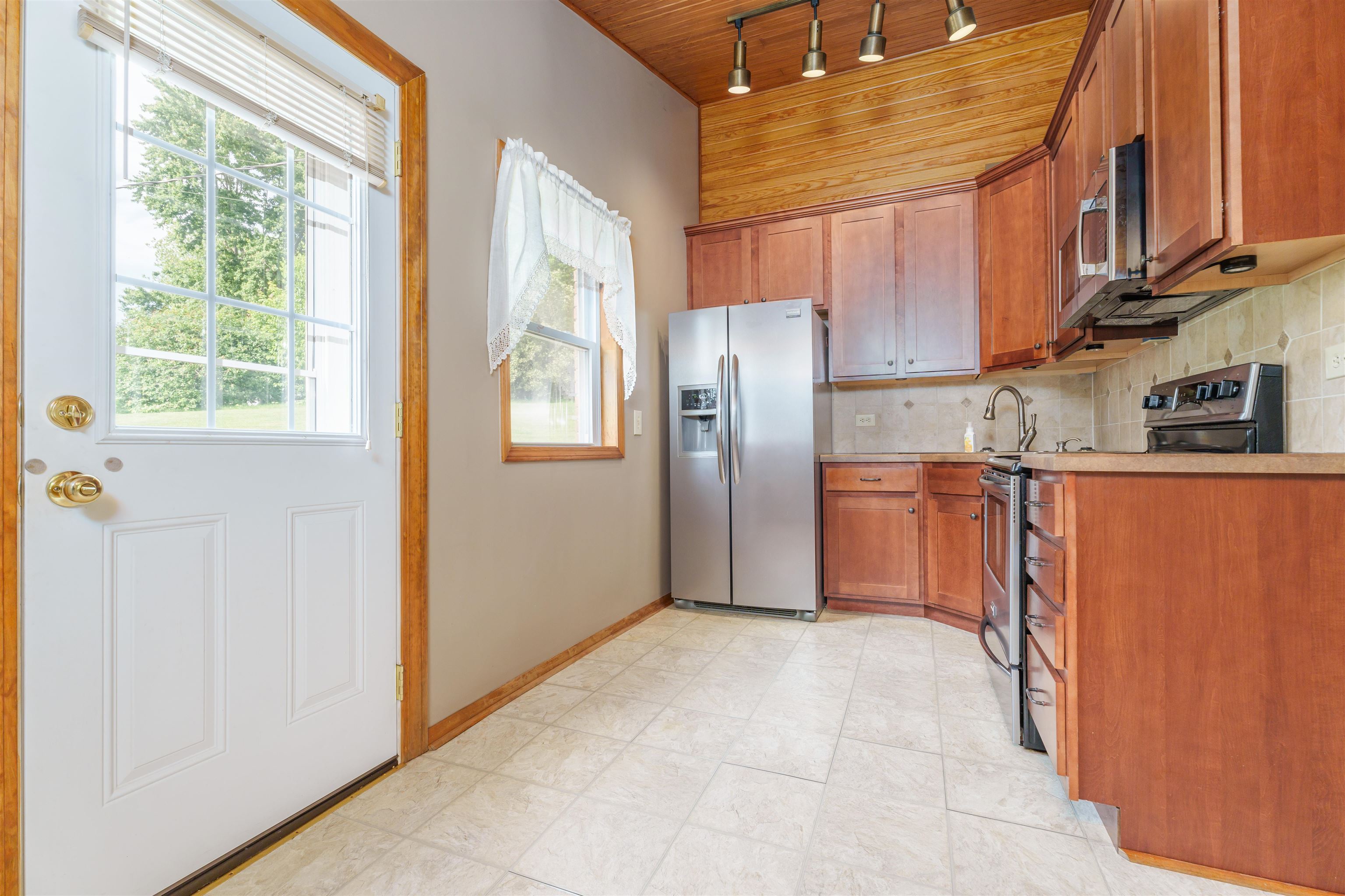 1727 Fayette Drive, Owensboro, Kentucky 42303, 3 Bedrooms Bedrooms, ,1 BathroomBathrooms,Single Family Residence,For Sale,Fayette Drive,89660