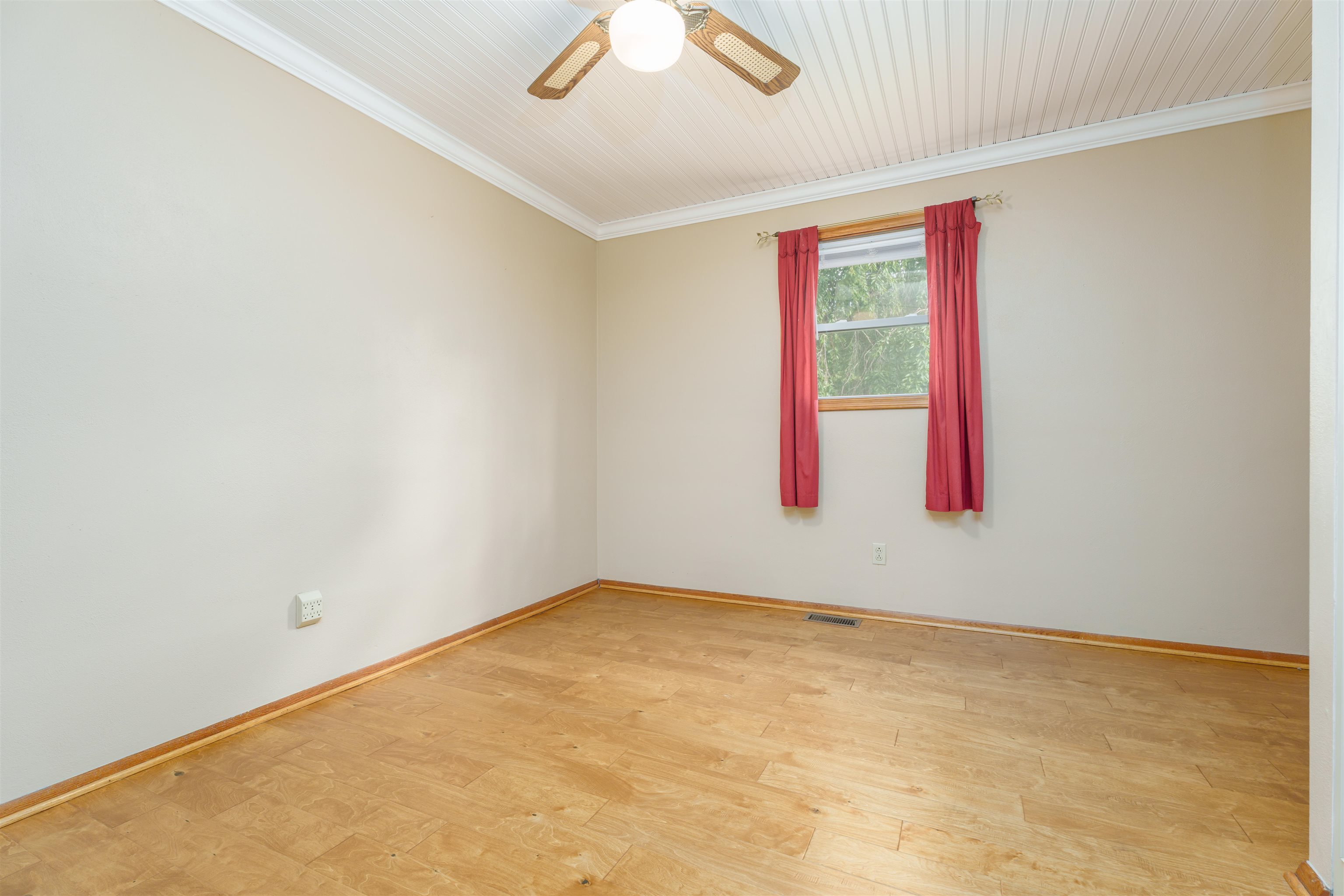1727 Fayette Drive, Owensboro, Kentucky 42303, 3 Bedrooms Bedrooms, ,1 BathroomBathrooms,Single Family Residence,For Sale,Fayette Drive,89660
