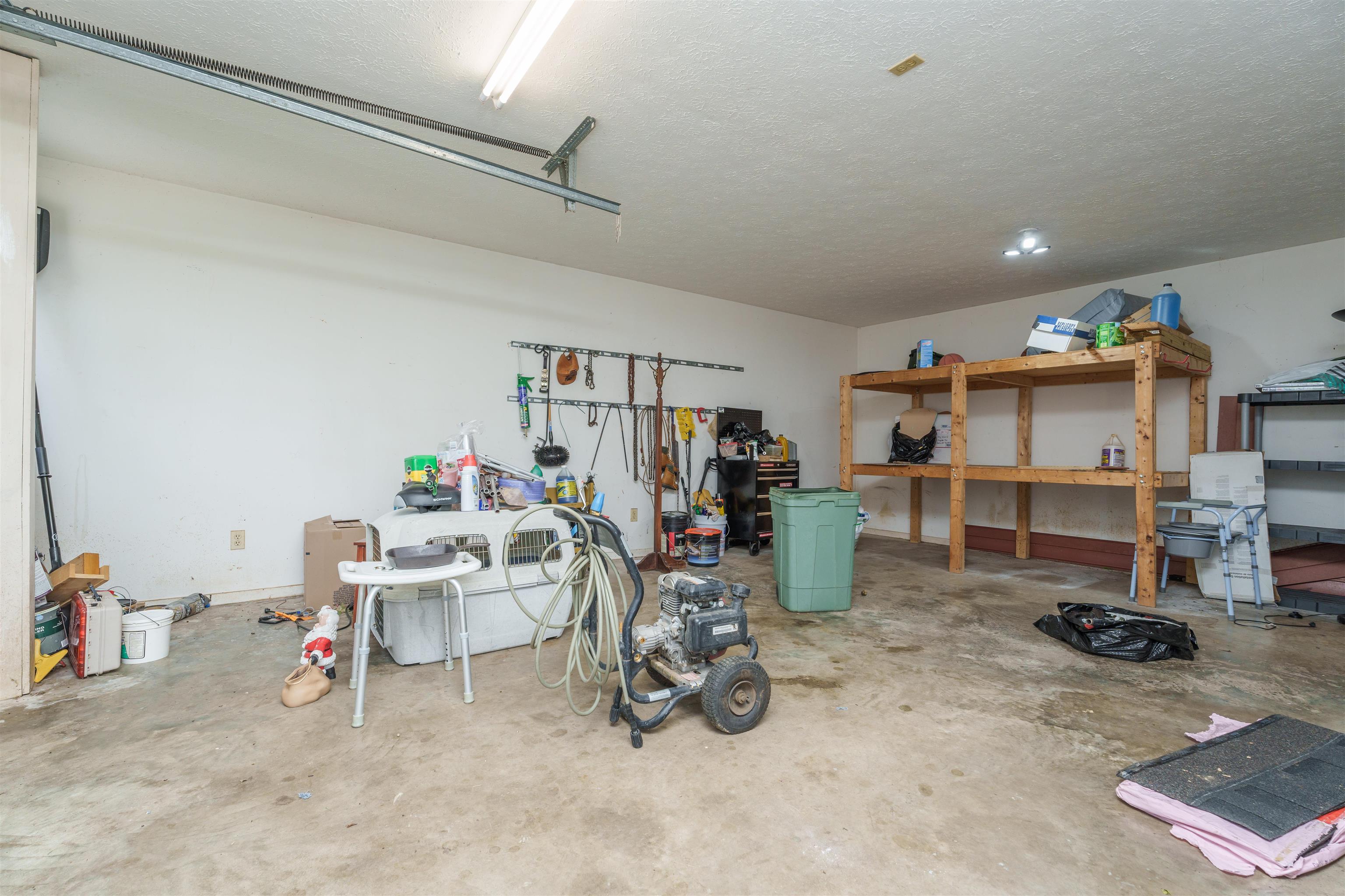 1727 Fayette Drive, Owensboro, Kentucky 42303, 3 Bedrooms Bedrooms, ,1 BathroomBathrooms,Single Family Residence,For Sale,Fayette Drive,89660