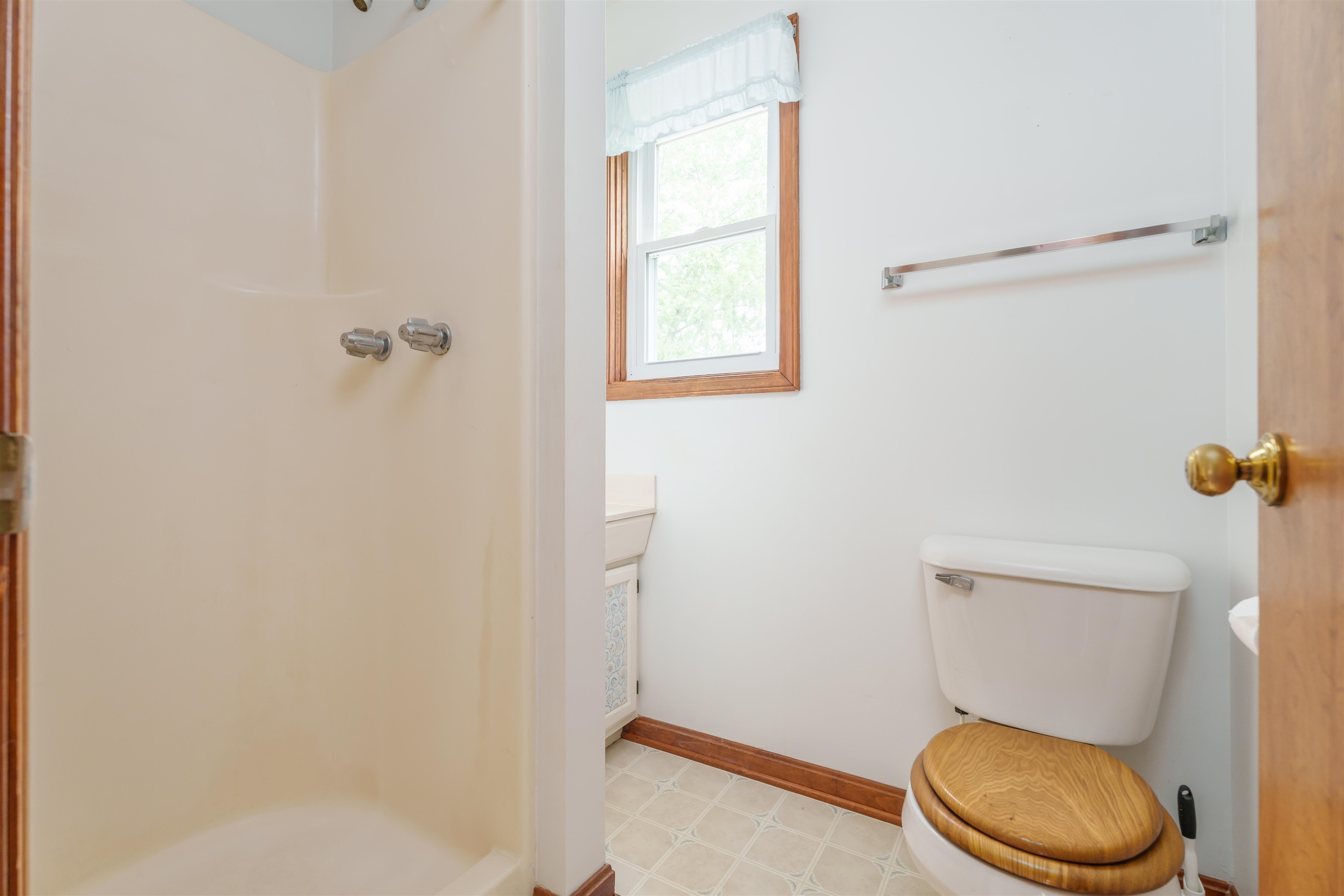 1727 Fayette Drive, Owensboro, Kentucky 42303, 3 Bedrooms Bedrooms, ,1 BathroomBathrooms,Single Family Residence,For Sale,Fayette Drive,89660