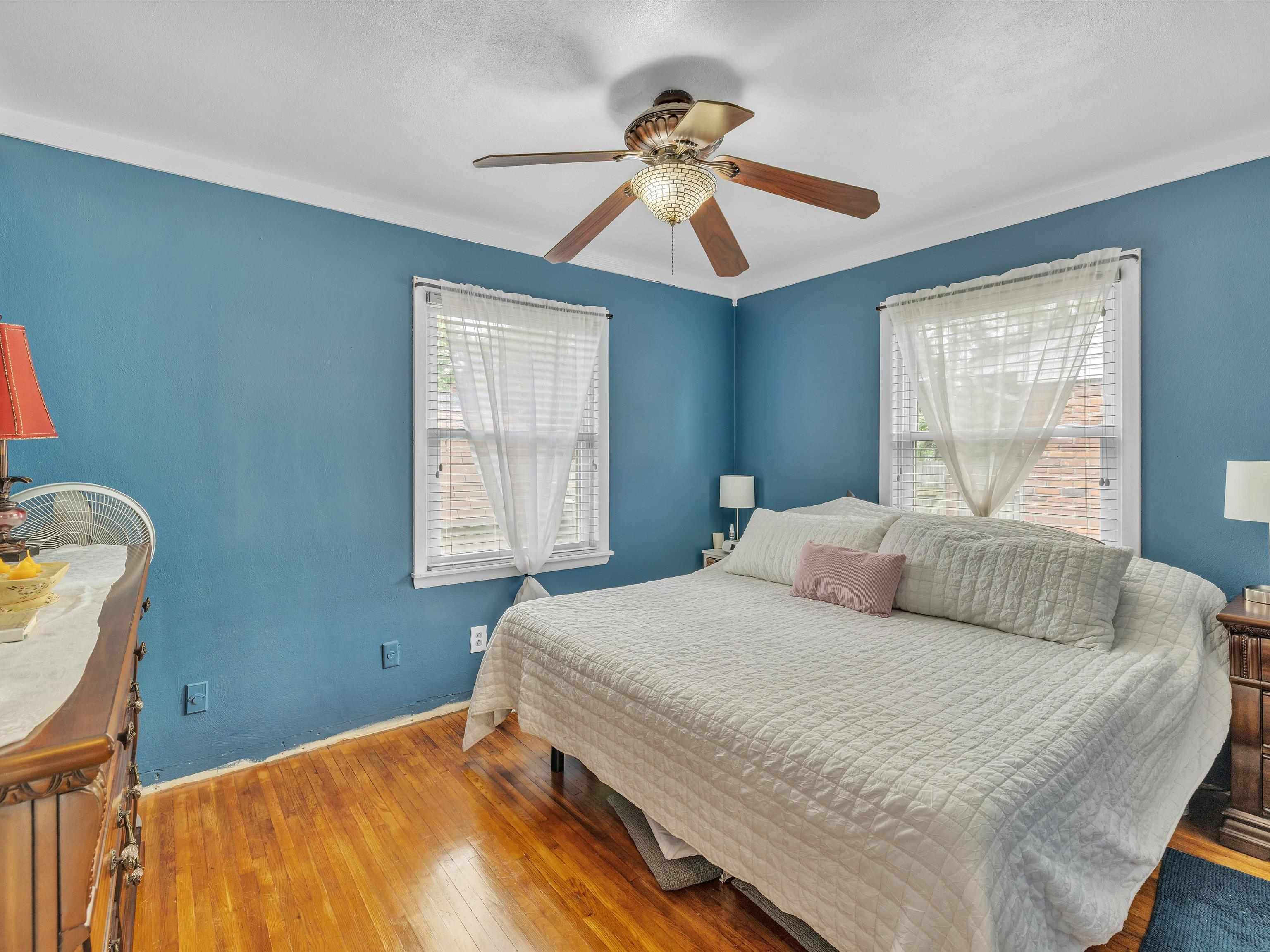 1733 West 1st Street, Owensboro, Kentucky 42301, 3 Bedrooms Bedrooms, ,1 BathroomBathrooms,Single Family Residence,For Sale,West 1st Street,89661