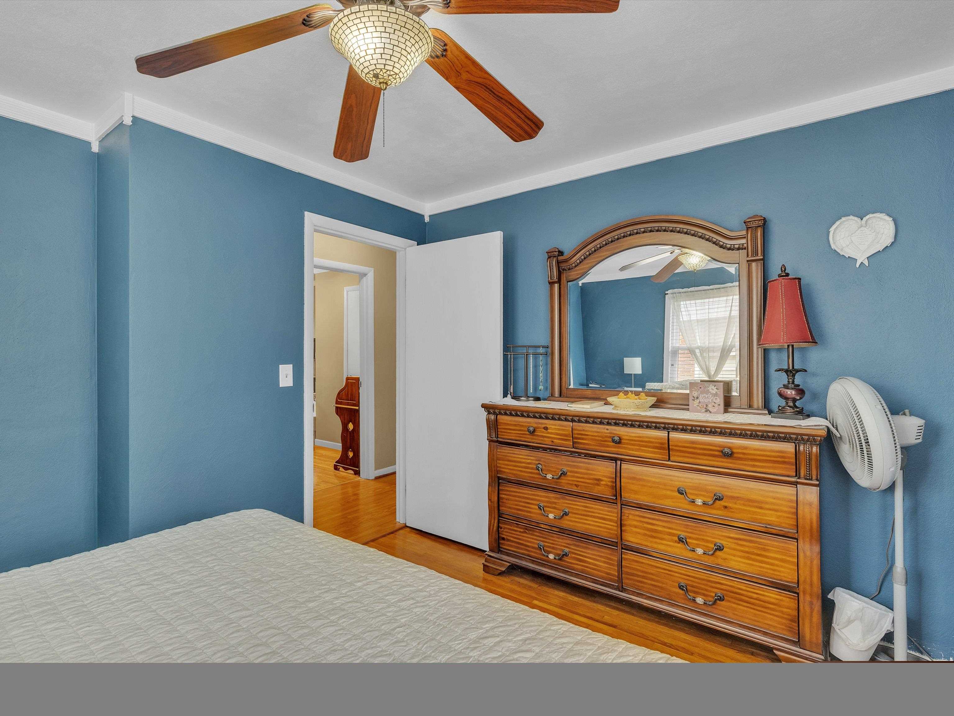 1733 West 1st Street, Owensboro, Kentucky 42301, 3 Bedrooms Bedrooms, ,1 BathroomBathrooms,Single Family Residence,For Sale,West 1st Street,89661