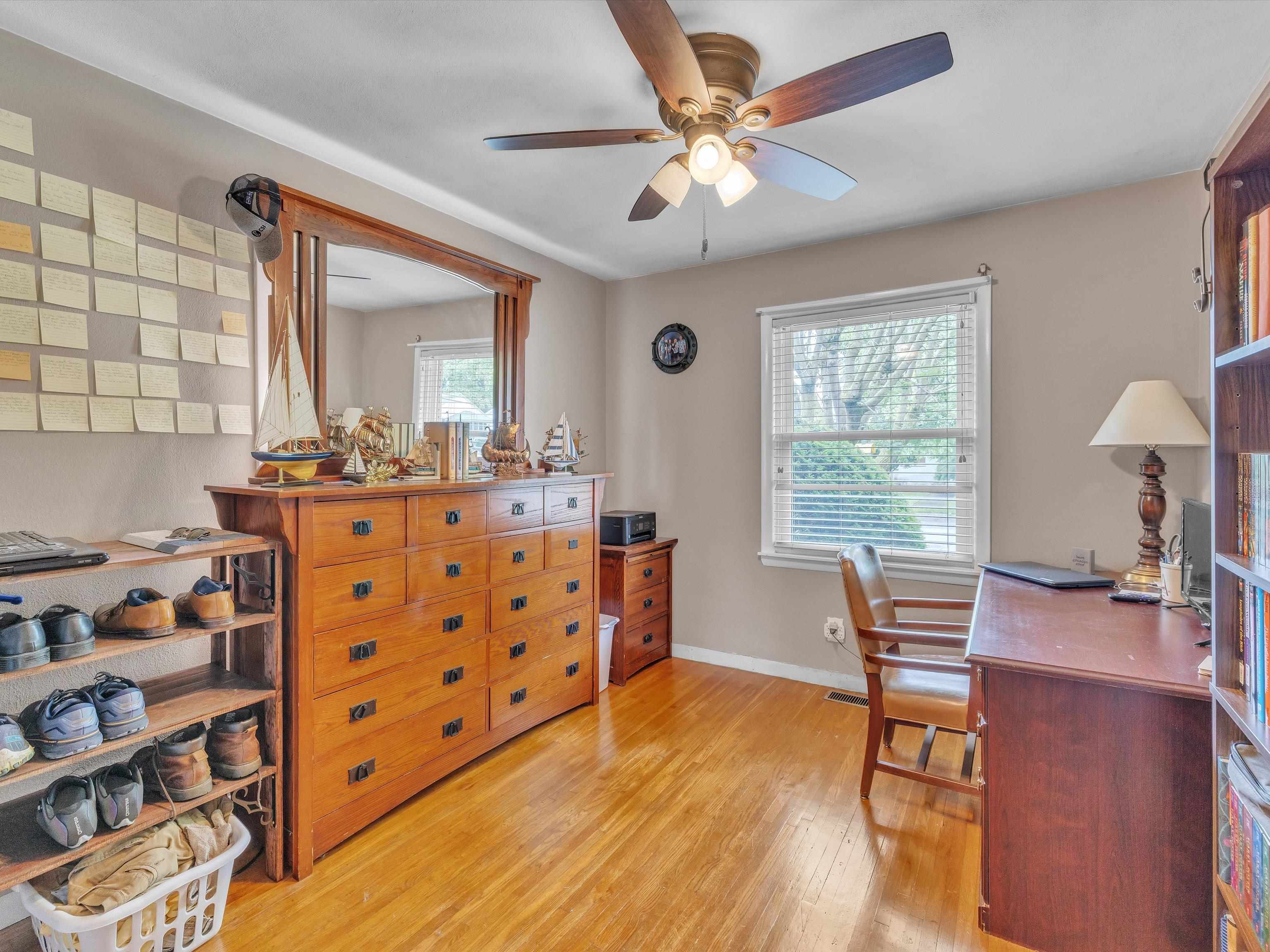 1733 West 1st Street, Owensboro, Kentucky 42301, 3 Bedrooms Bedrooms, ,1 BathroomBathrooms,Single Family Residence,For Sale,West 1st Street,89661