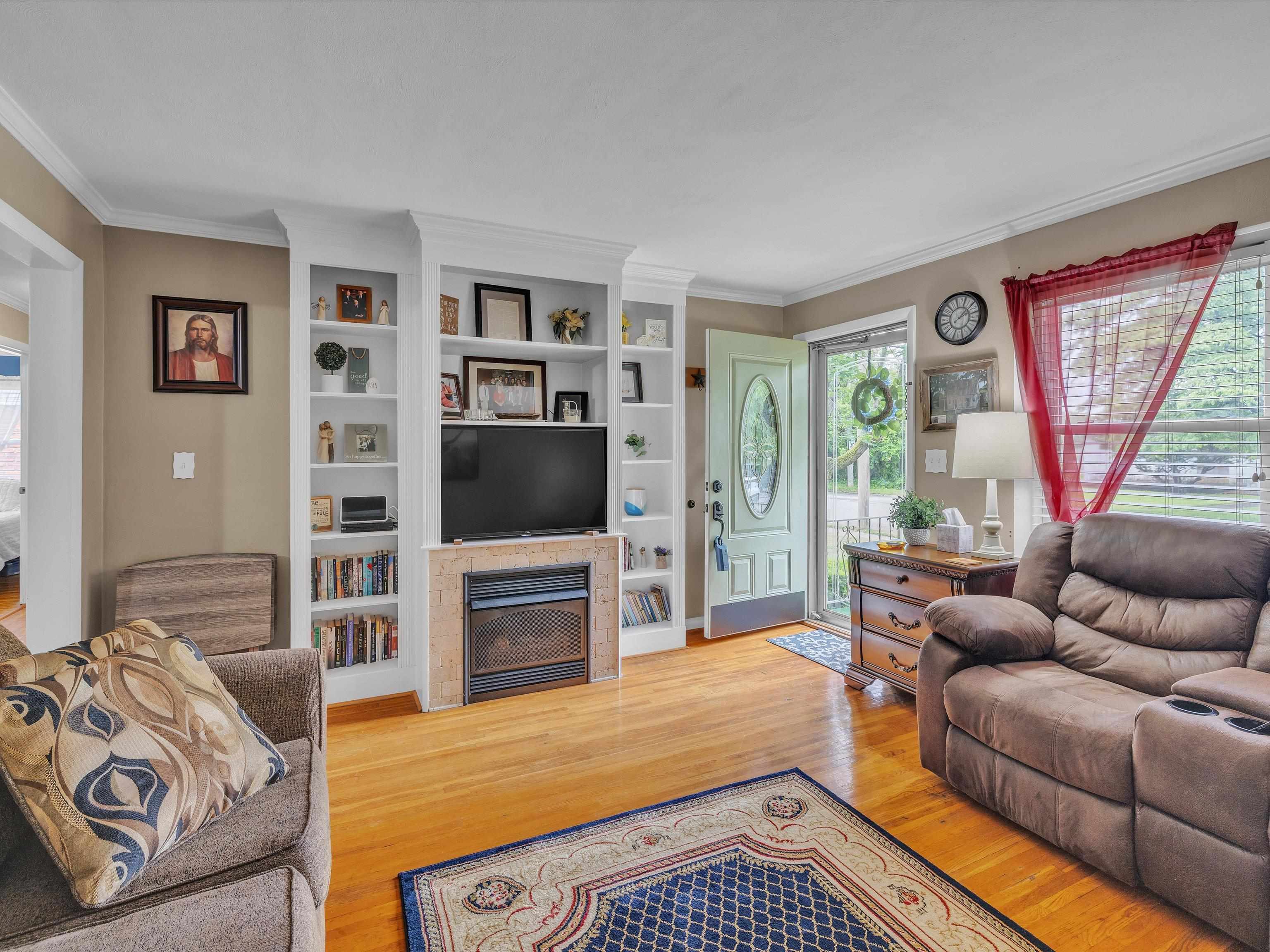 1733 West 1st Street, Owensboro, Kentucky 42301, 3 Bedrooms Bedrooms, ,1 BathroomBathrooms,Single Family Residence,For Sale,West 1st Street,89661