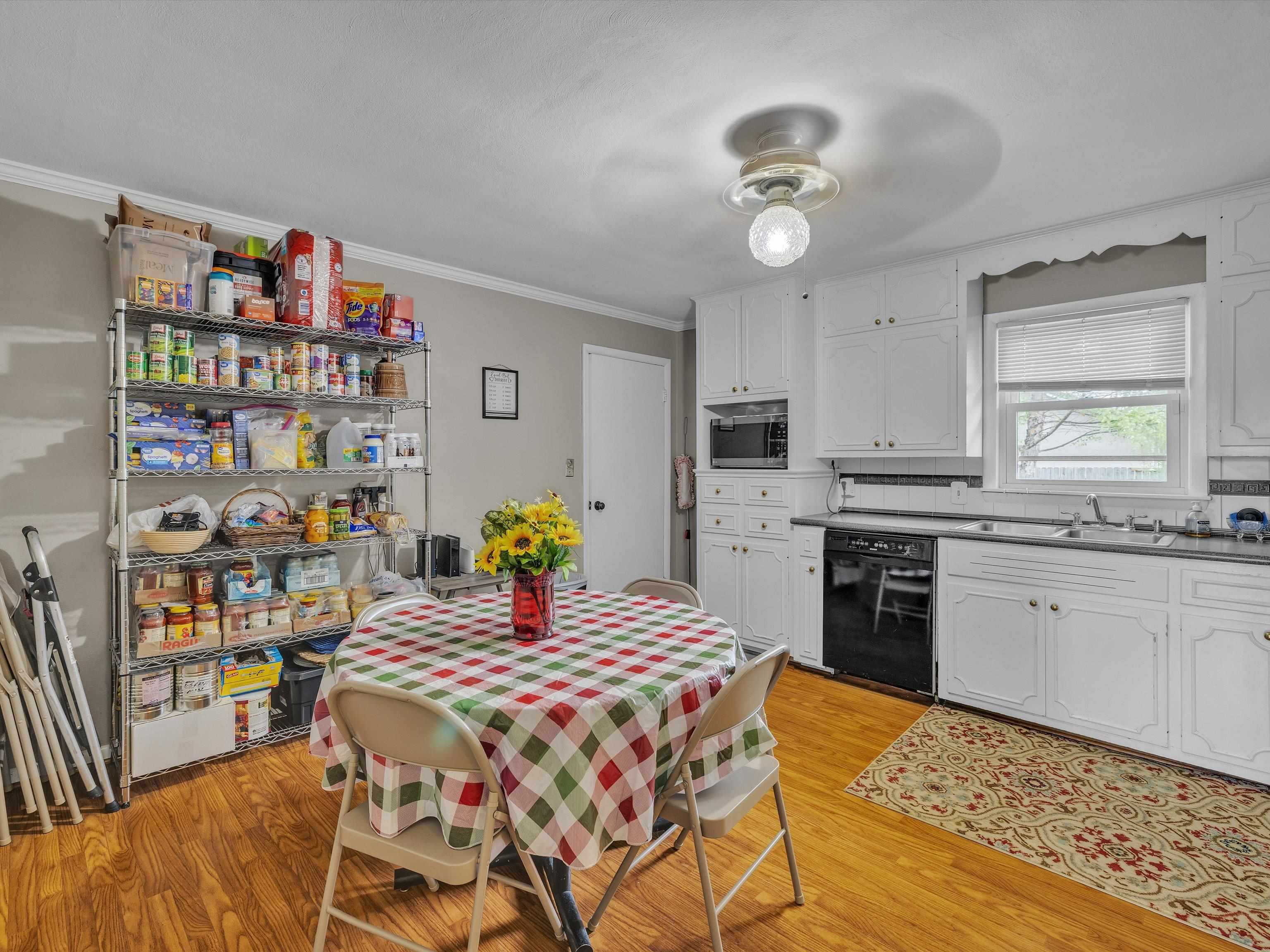 1733 West 1st Street, Owensboro, Kentucky 42301, 3 Bedrooms Bedrooms, ,1 BathroomBathrooms,Single Family Residence,For Sale,West 1st Street,89661