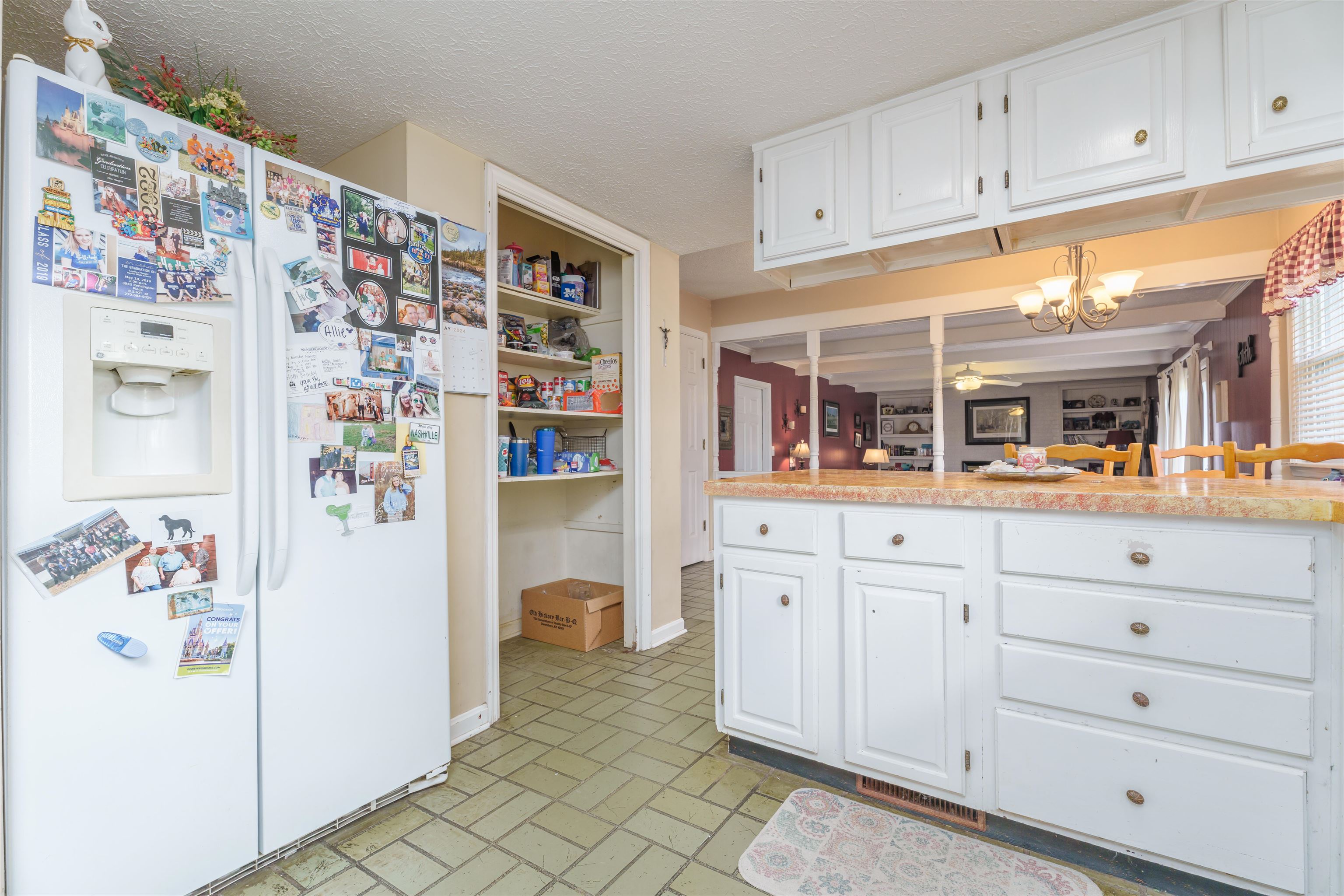 3942 Kensington Place, Owensboro, Kentucky 42301, 4 Bedrooms Bedrooms, ,2 BathroomsBathrooms,Single Family Residence,For Sale,Kensington Place,89662