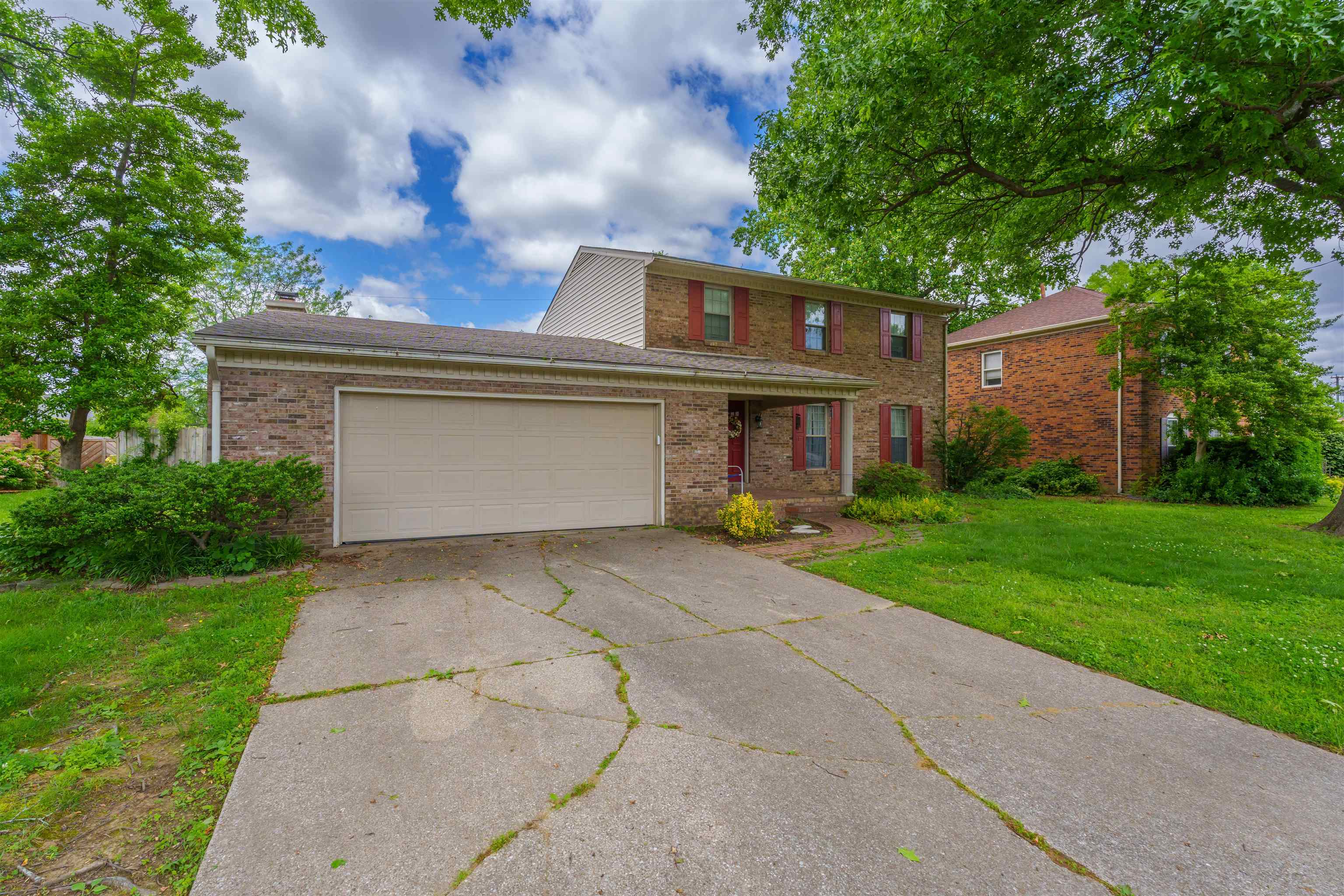 3942 Kensington Place, Owensboro, Kentucky 42301, 4 Bedrooms Bedrooms, ,2 BathroomsBathrooms,Single Family Residence,For Sale,Kensington Place,89662