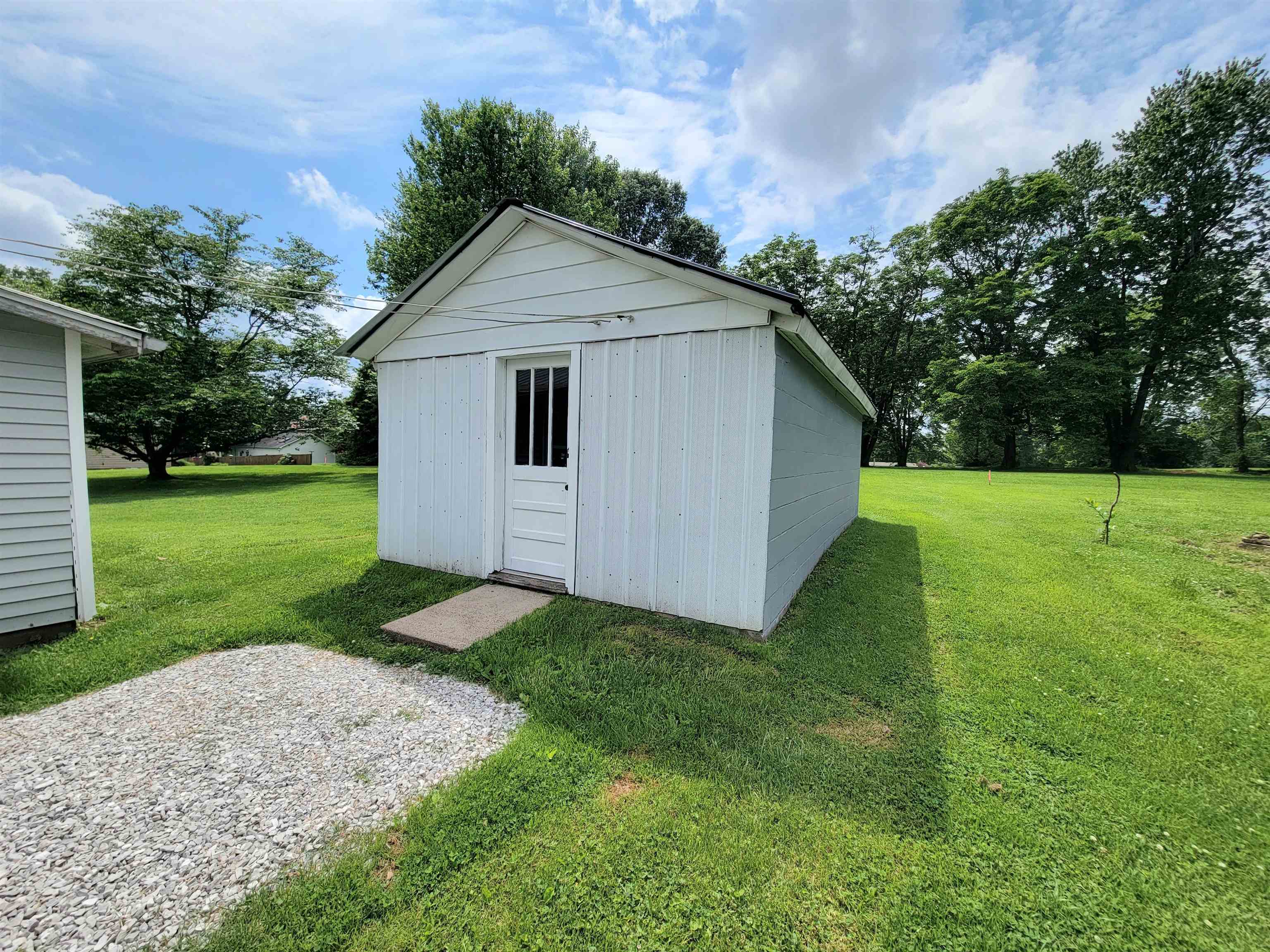 339 Walker Street, Hartford, Kentucky 42347, 2 Bedrooms Bedrooms, ,1 BathroomBathrooms,Single Family Residence,For Sale,Walker Street,89663