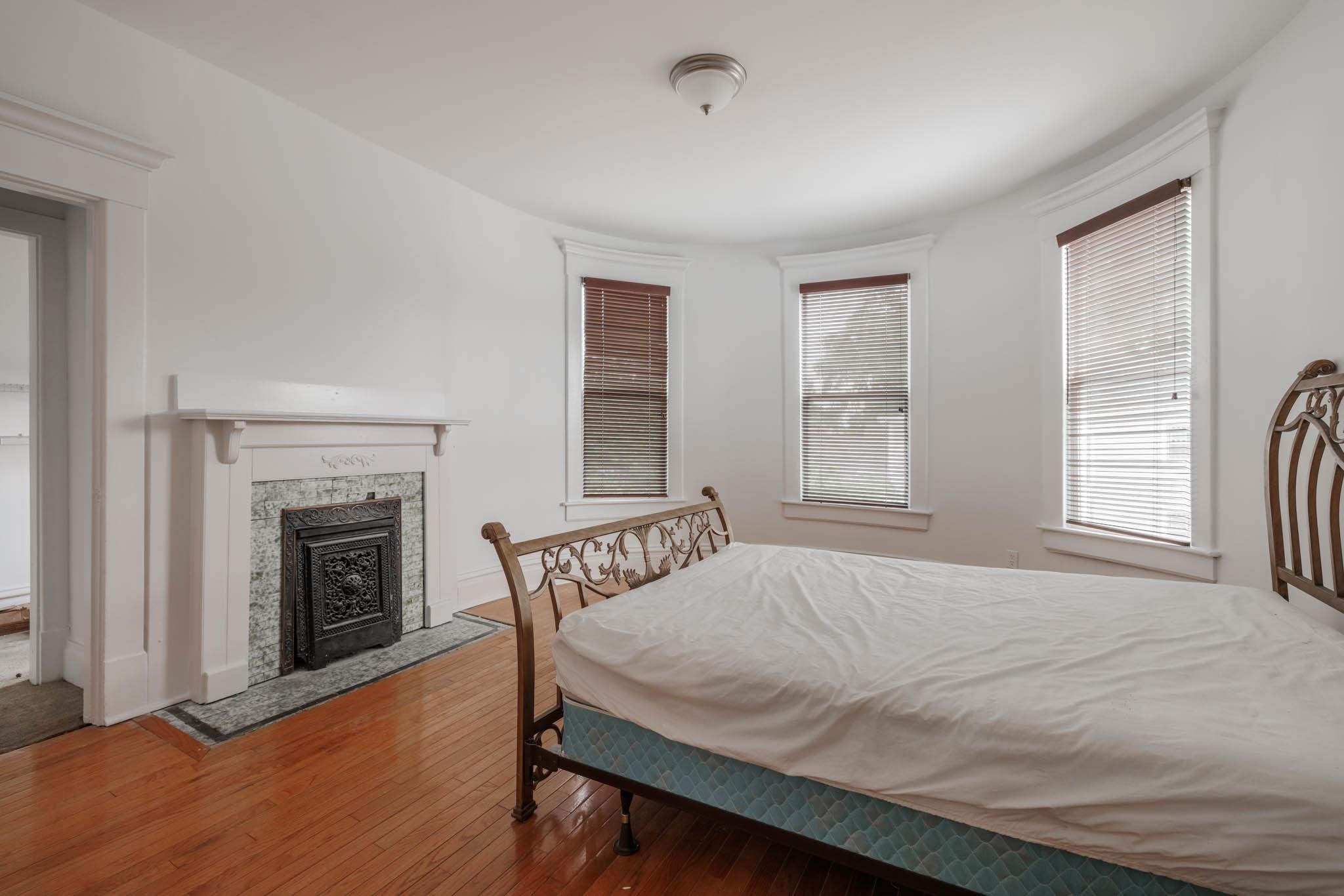 1231 Allen St, Owensboro, Kentucky 42303, 4 Bedrooms Bedrooms, ,2 BathroomsBathrooms,Single Family Residence,For Sale,Allen St,89664