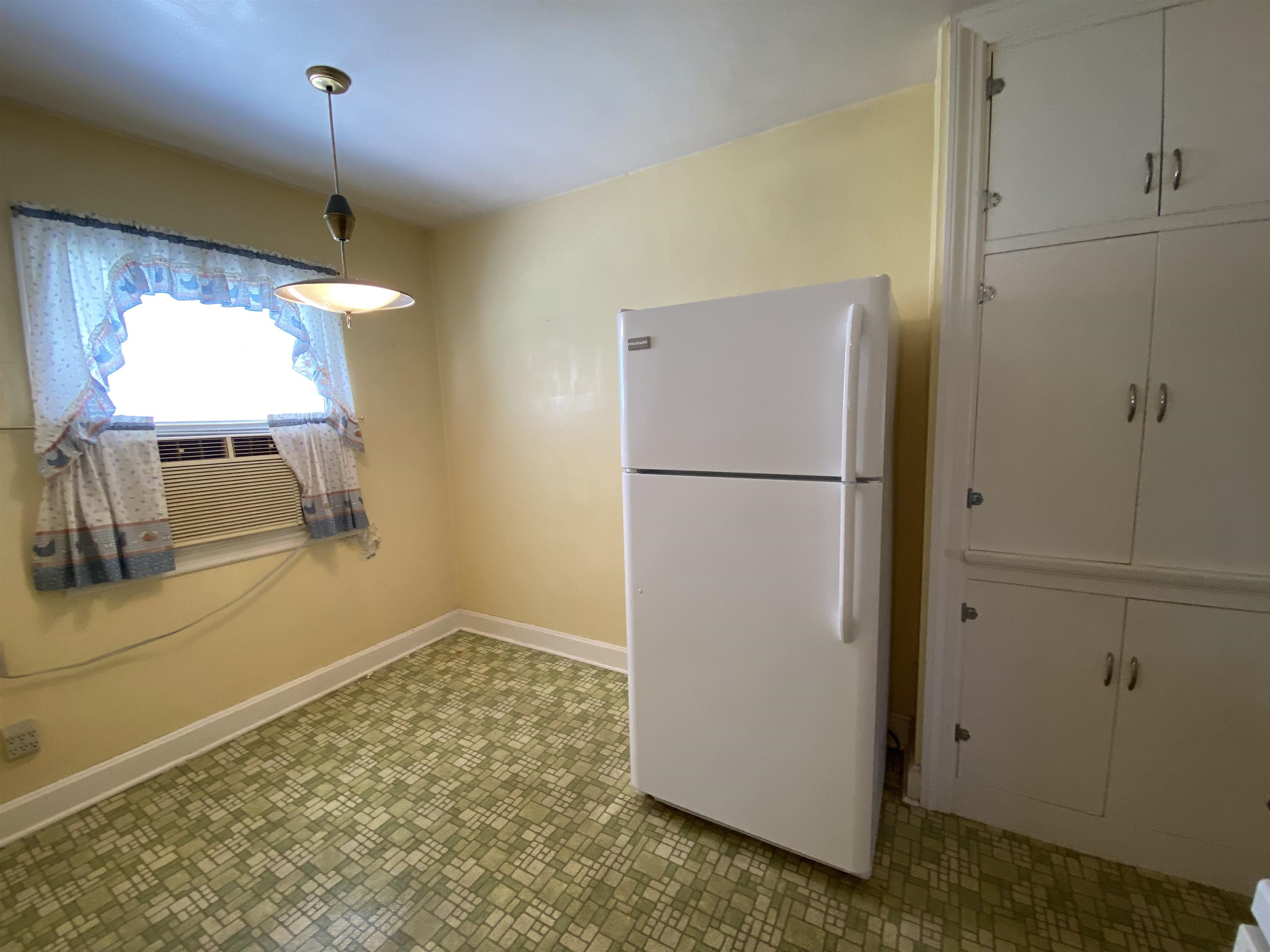 3113 St. Ann Street, Owensboro, Kentucky 42303, 2 Bedrooms Bedrooms, ,1 BathroomBathrooms,Single Family Residence,For Sale,St. Ann Street,89665