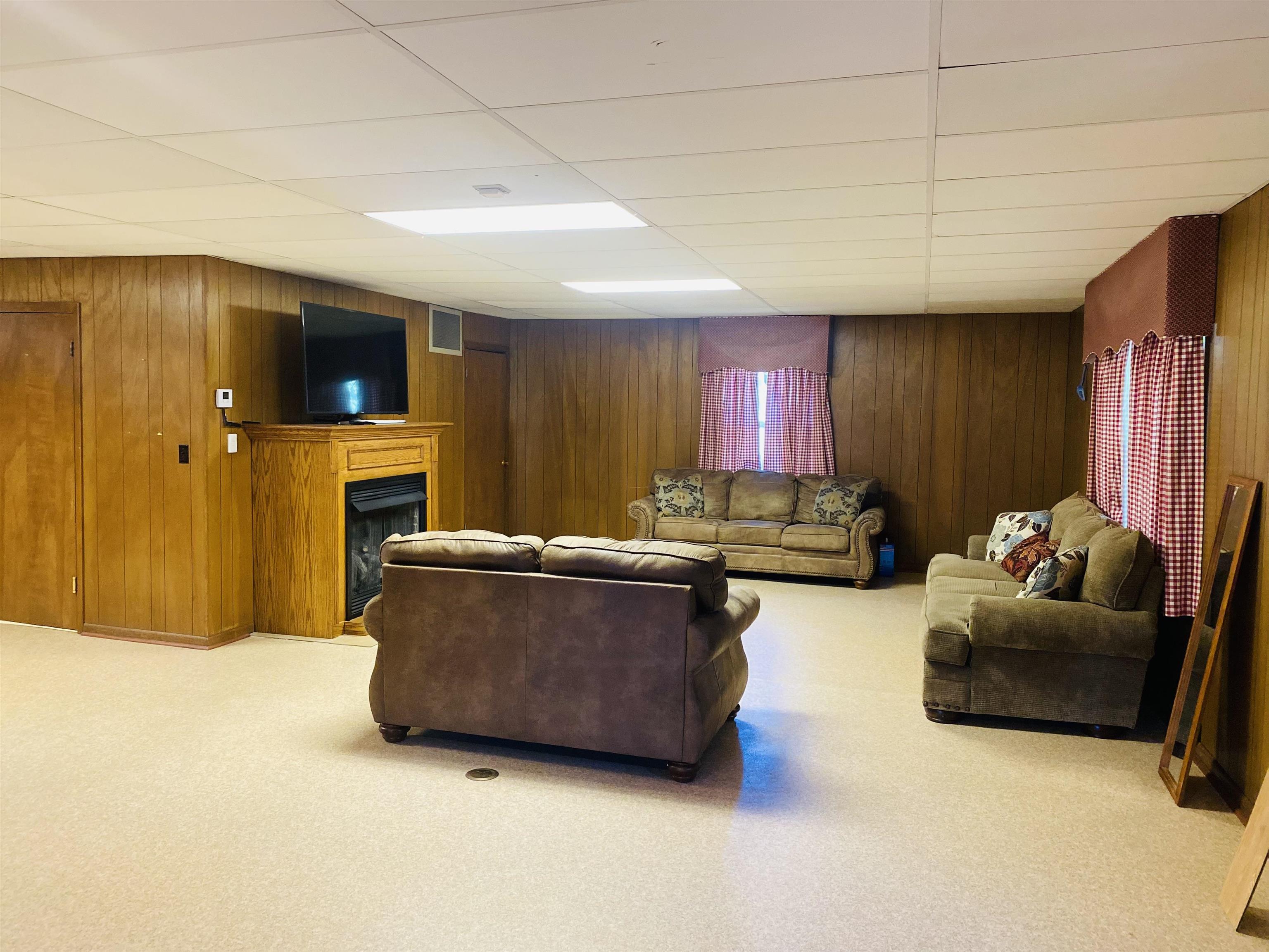 226 S Scott st, Madisonville, Kentucky 42431, 3 Bedrooms Bedrooms, ,2 BathroomsBathrooms,Single Family Residence,For Sale,S Scott st,89666