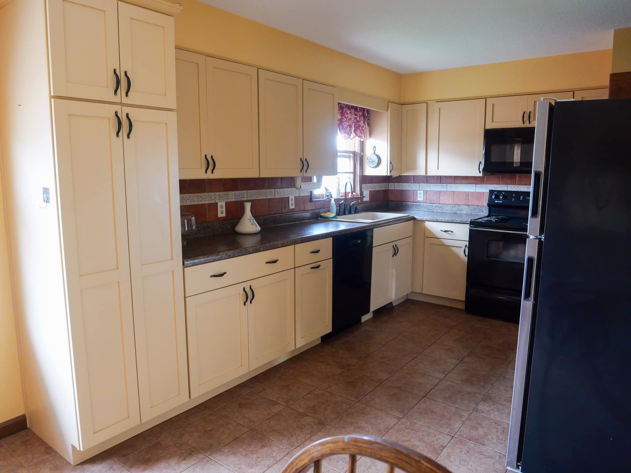 1745 College Dr, Owensboro, Kentucky 42301, 3 Bedrooms Bedrooms, ,2 BathroomsBathrooms,Single Family Residence,For Sale,College Dr,89667