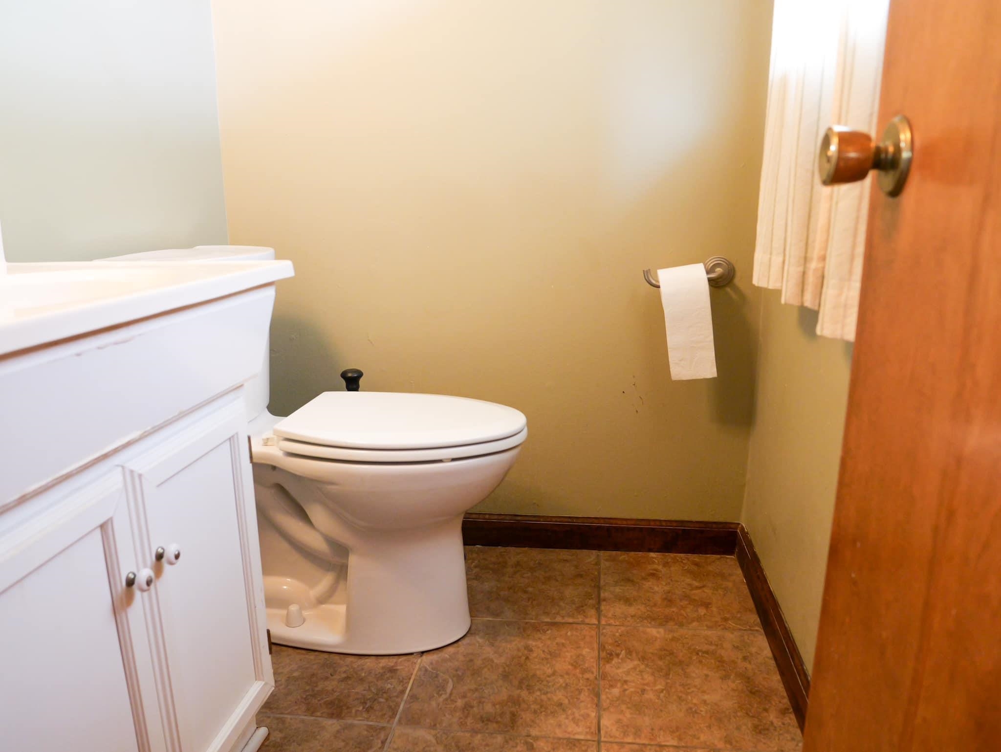 1745 College Dr, Owensboro, Kentucky 42301, 3 Bedrooms Bedrooms, ,2 BathroomsBathrooms,Single Family Residence,For Sale,College Dr,89667