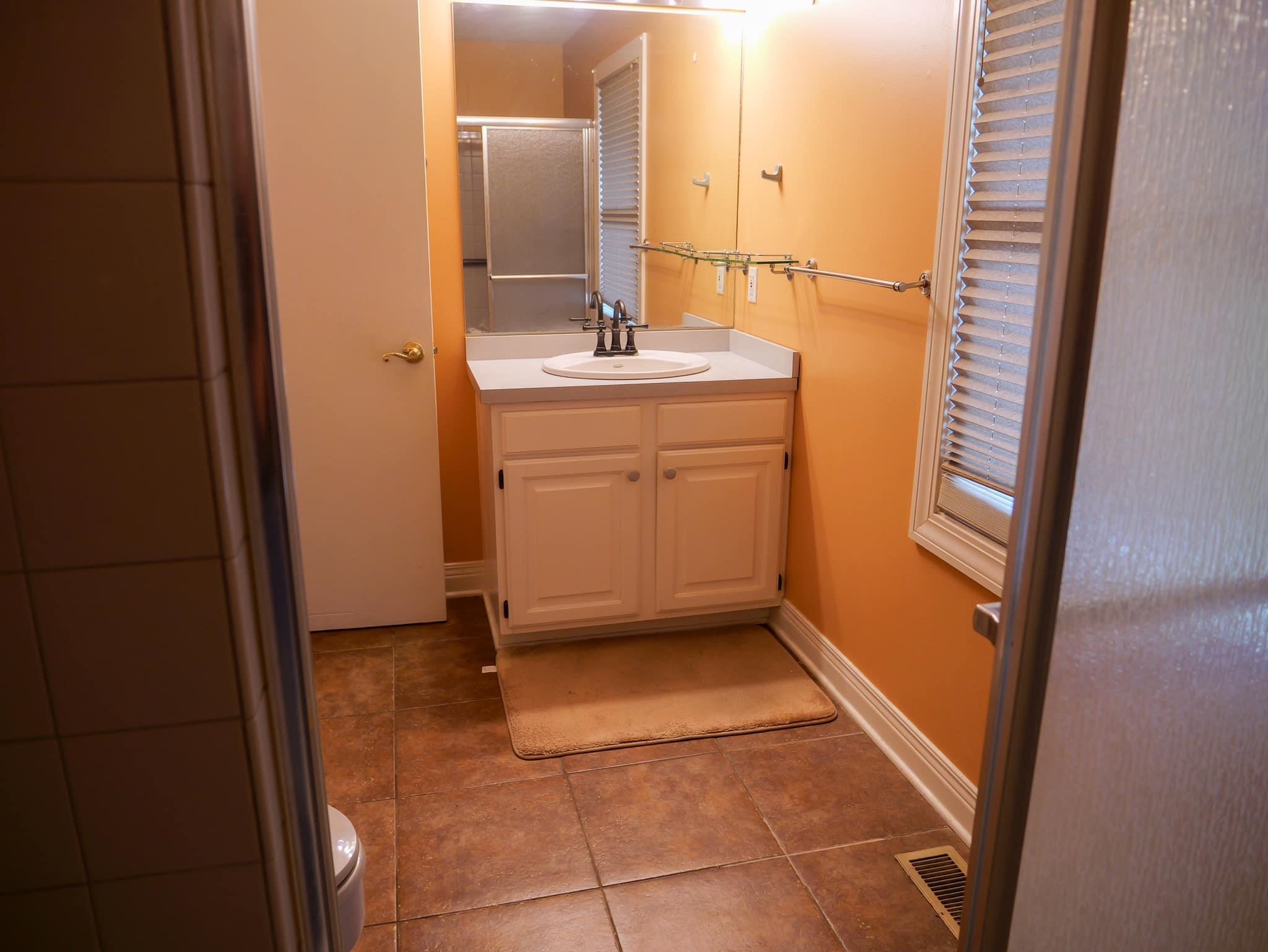 1745 College Dr, Owensboro, Kentucky 42301, 3 Bedrooms Bedrooms, ,2 BathroomsBathrooms,Single Family Residence,For Sale,College Dr,89667