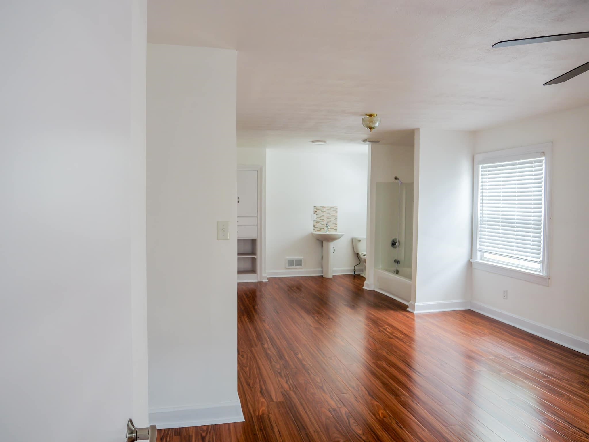 2725 Bittel Road, Owensboro, Kentucky 42301, 2 Bedrooms Bedrooms, ,1 BathroomBathrooms,Single Family Residence,For Sale,Bittel Road,89668