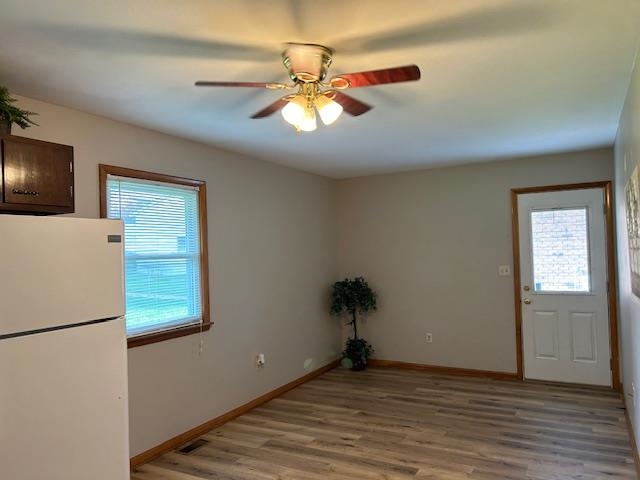 Large kitchen dining area can accommodate a large table enough to serve 8 people!