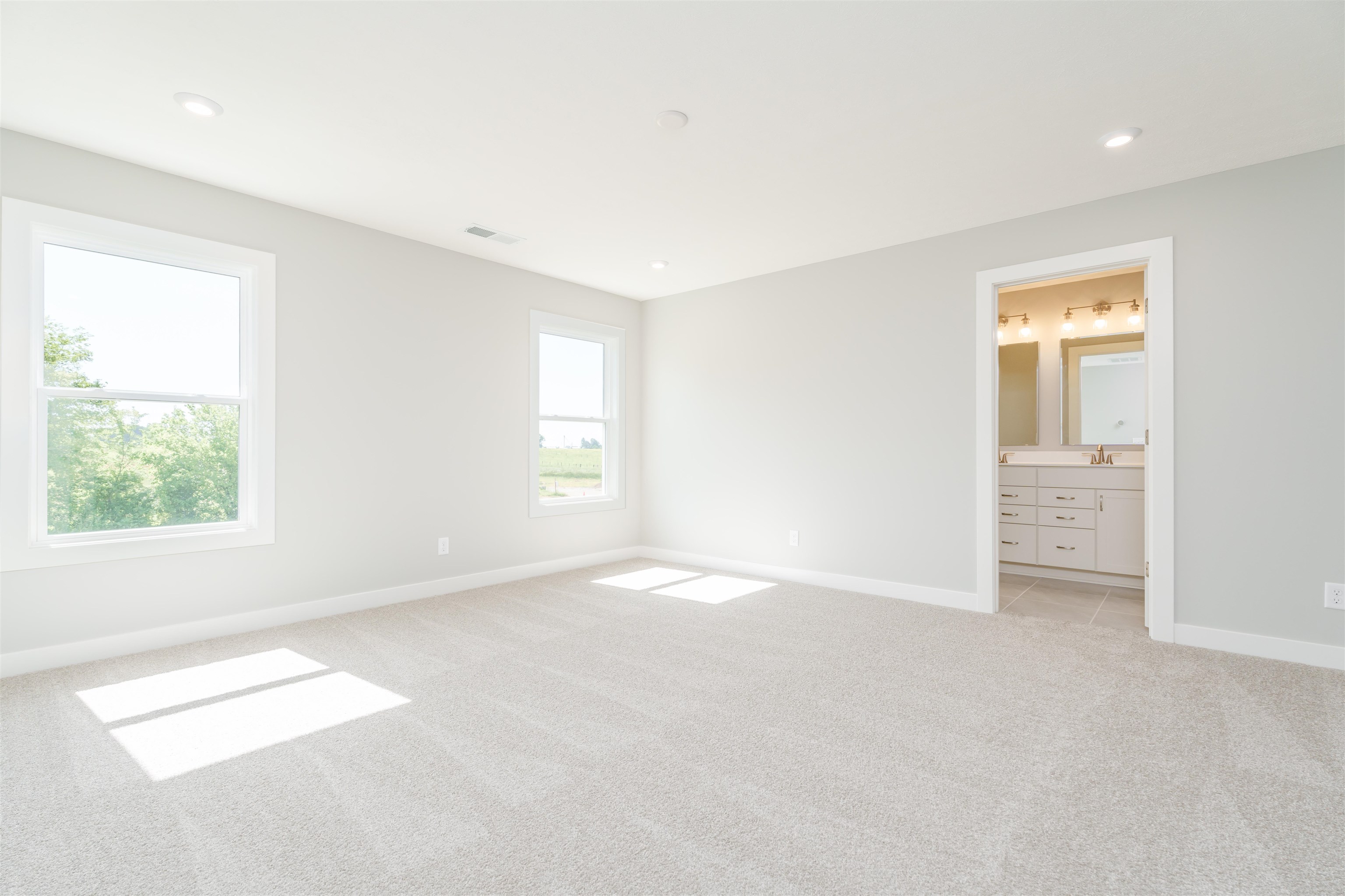 2098 Pebble Wood Dr, Owensboro, Kentucky 42303, 4 Bedrooms Bedrooms, ,2 BathroomsBathrooms,Single Family Residence,For Sale,Pebble Wood Dr,89673