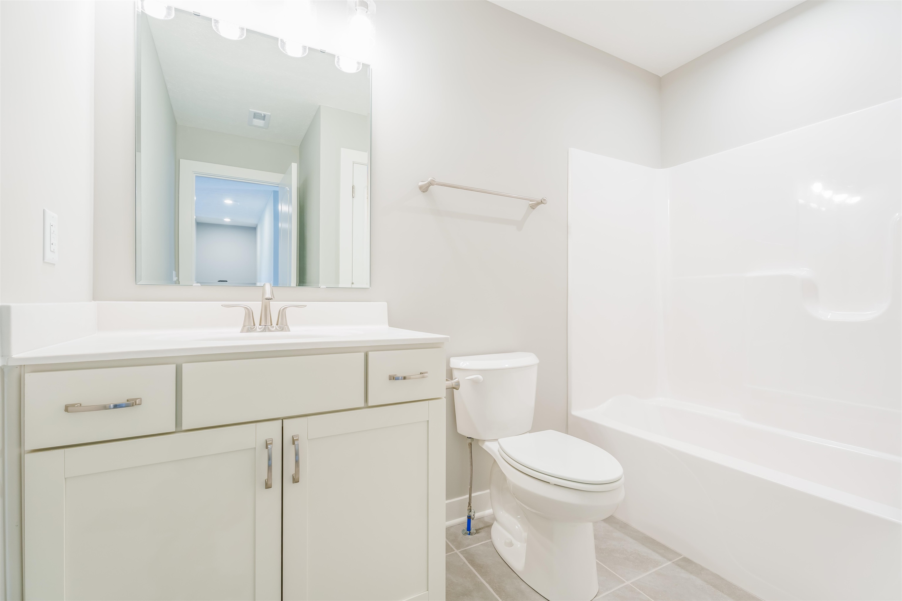 2098 Pebble Wood Dr, Owensboro, Kentucky 42303, 4 Bedrooms Bedrooms, ,2 BathroomsBathrooms,Single Family Residence,For Sale,Pebble Wood Dr,89673