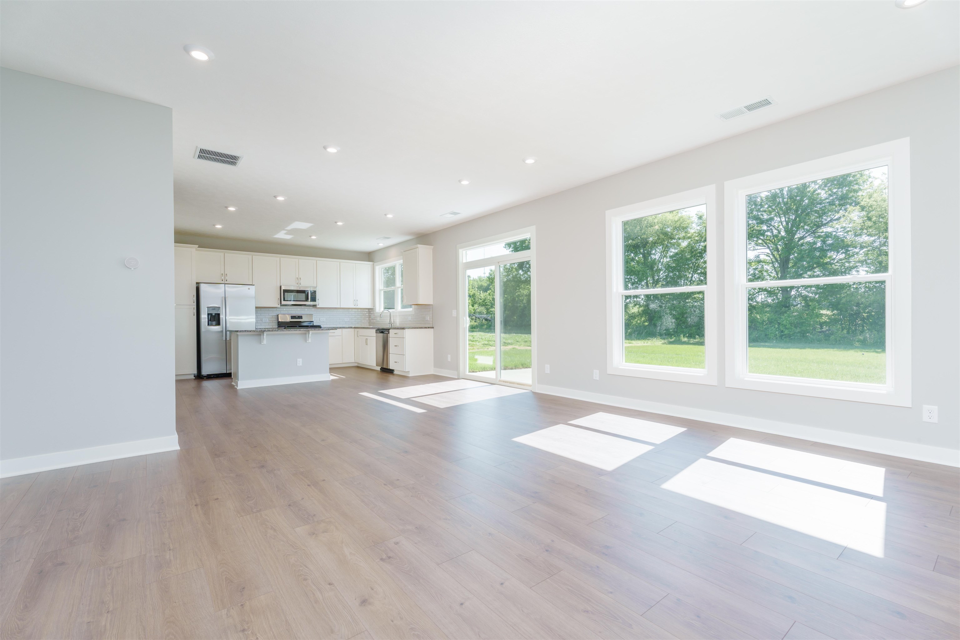 2098 Pebble Wood Dr, Owensboro, Kentucky 42303, 4 Bedrooms Bedrooms, ,2 BathroomsBathrooms,Single Family Residence,For Sale,Pebble Wood Dr,89673