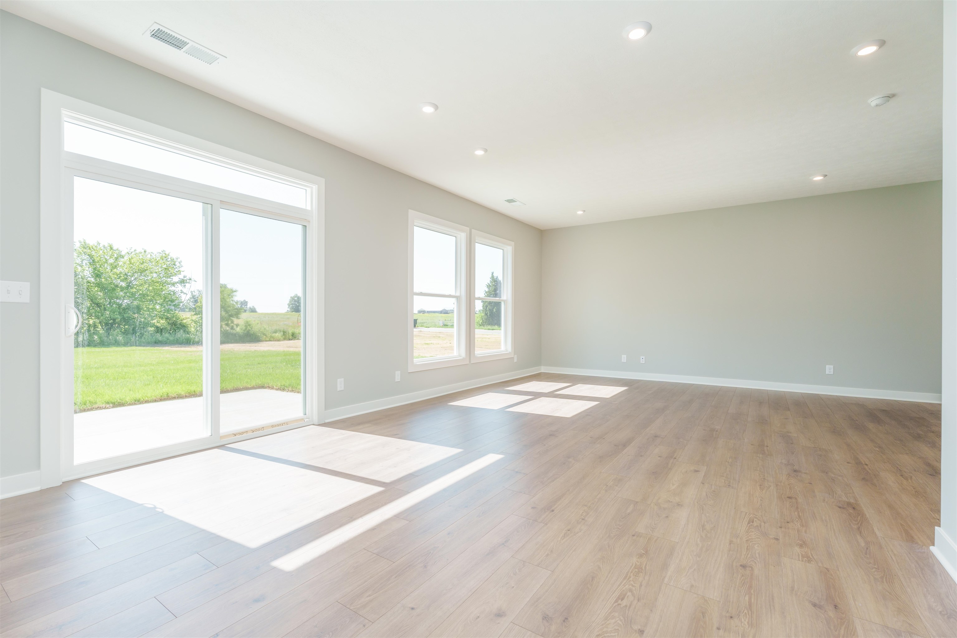 2098 Pebble Wood Dr, Owensboro, Kentucky 42303, 4 Bedrooms Bedrooms, ,2 BathroomsBathrooms,Single Family Residence,For Sale,Pebble Wood Dr,89673