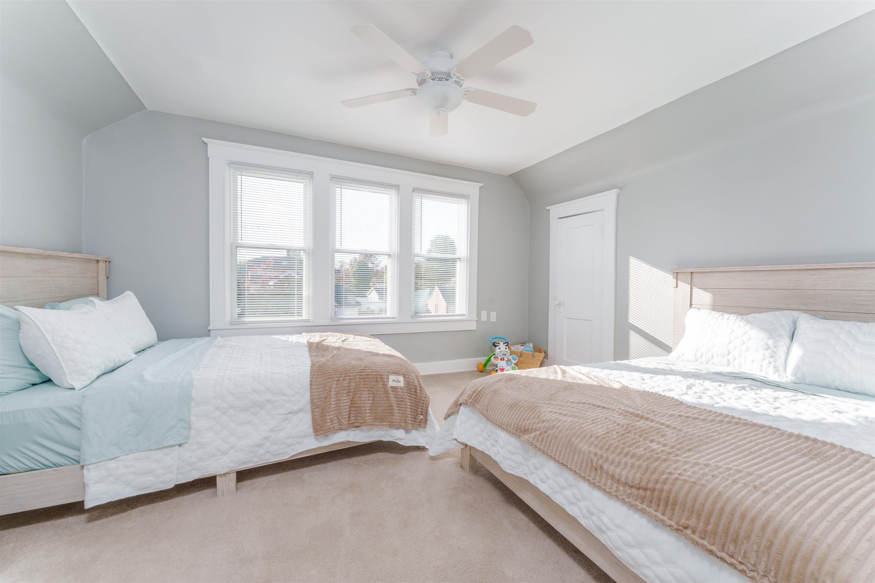 103 22nd Street, Owensboro, Kentucky 42303, 3 Bedrooms Bedrooms, ,2 BathroomsBathrooms,Single Family Residence,For Sale,22nd Street,89676