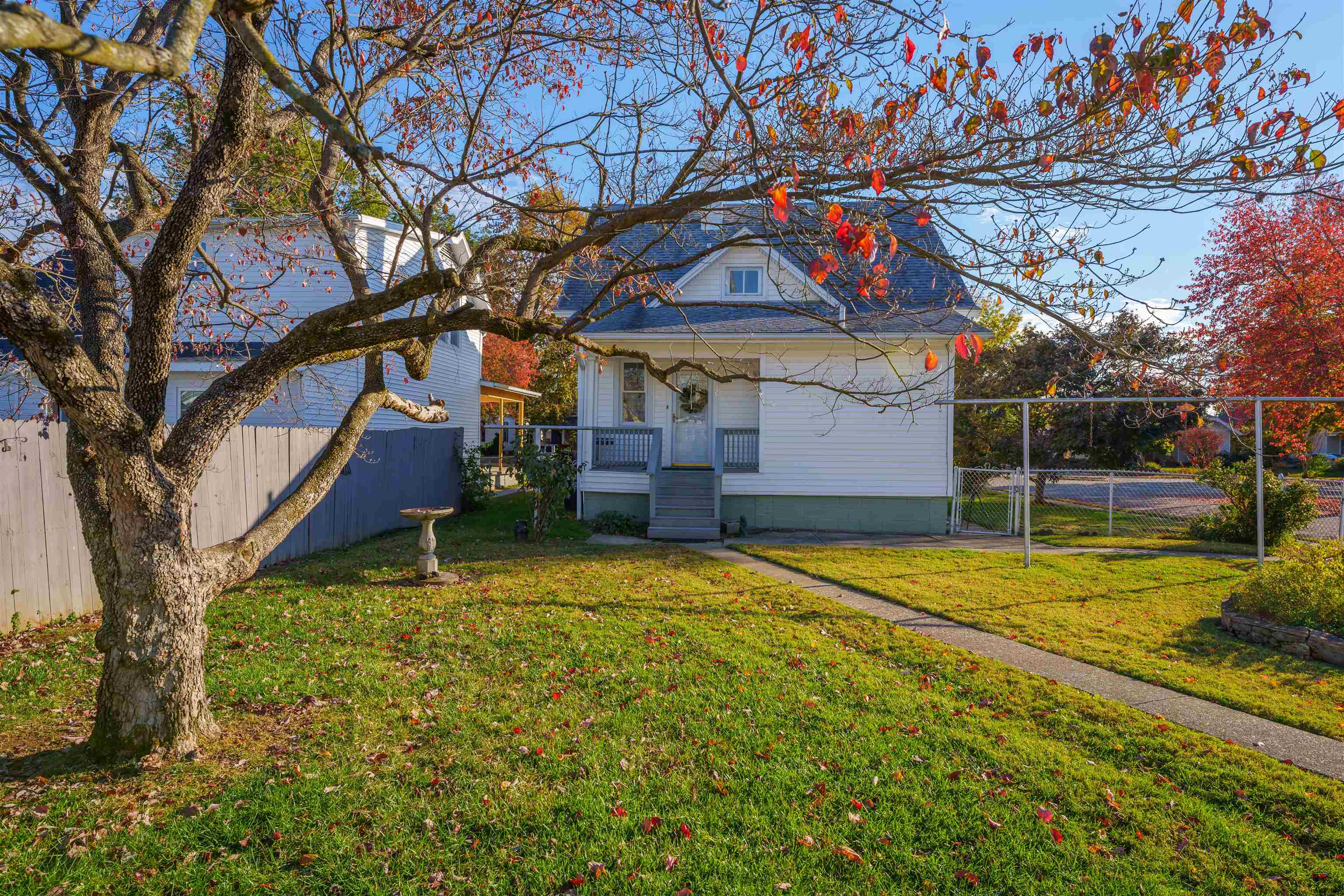 103 22nd Street, Owensboro, Kentucky 42303, 3 Bedrooms Bedrooms, ,2 BathroomsBathrooms,Single Family Residence,For Sale,22nd Street,89676