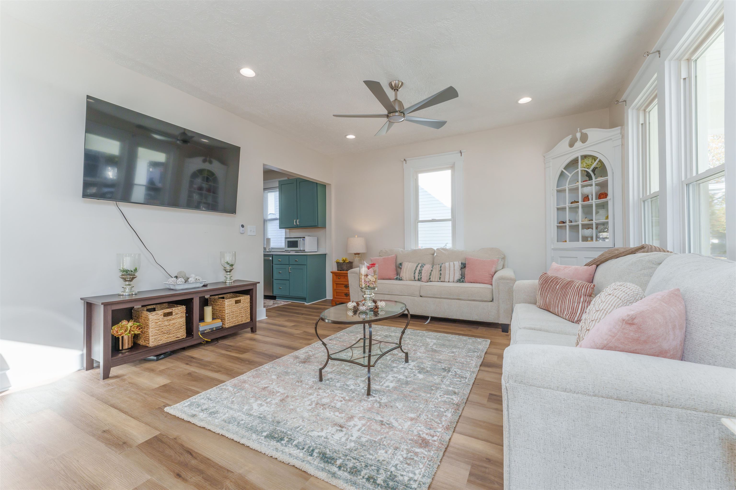 103 22nd Street, Owensboro, Kentucky 42303, 3 Bedrooms Bedrooms, ,2 BathroomsBathrooms,Single Family Residence,For Sale,22nd Street,89676